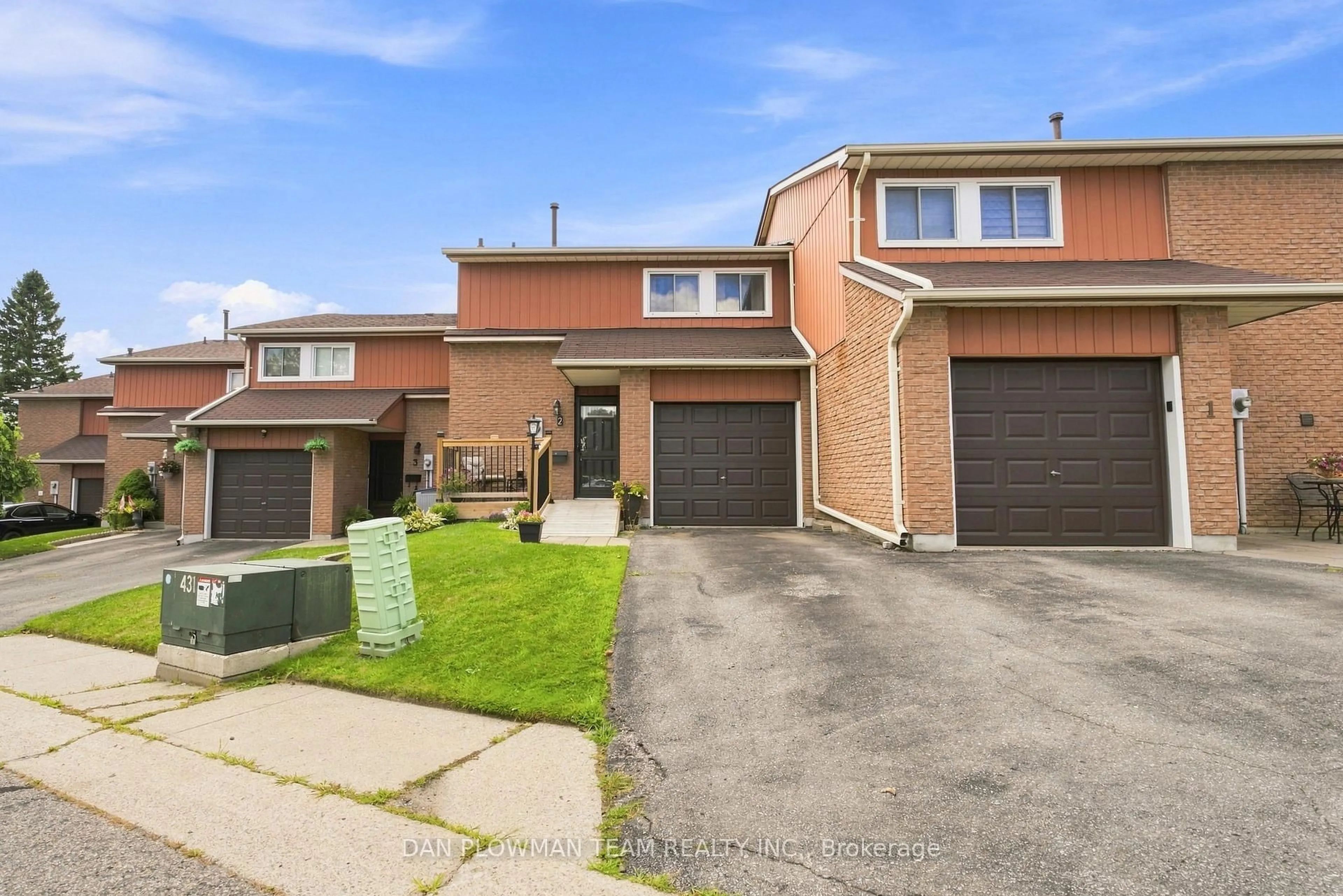 A pic from outside/outdoor area/front of a property/back of a property/a pic from drone, street for 72 Martin Rd #2, Clarington Ontario L1C 3N3