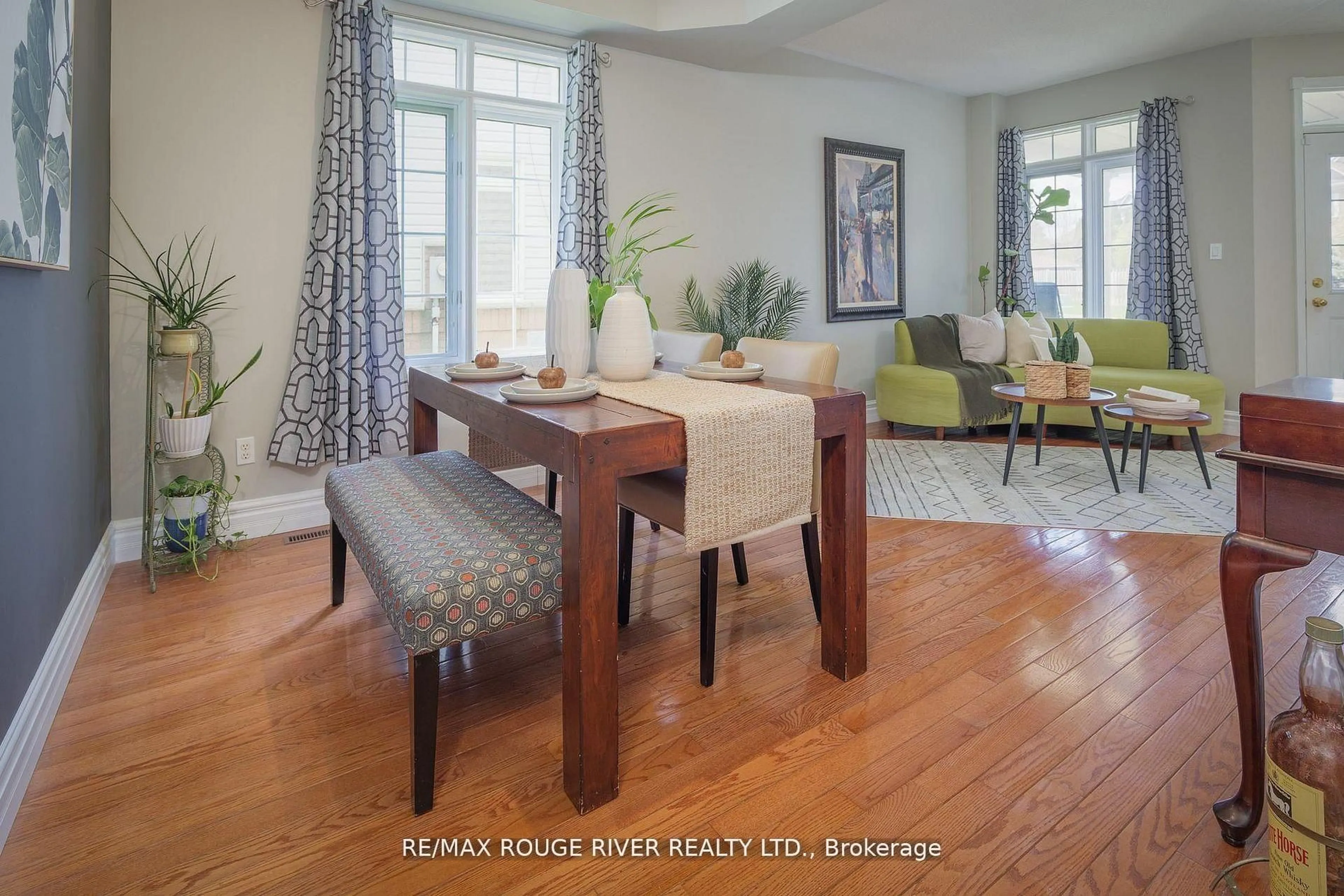 Dining room, wood/laminate floor for 433 Woodsmere Cres, Pickering Ontario L1V 7A4