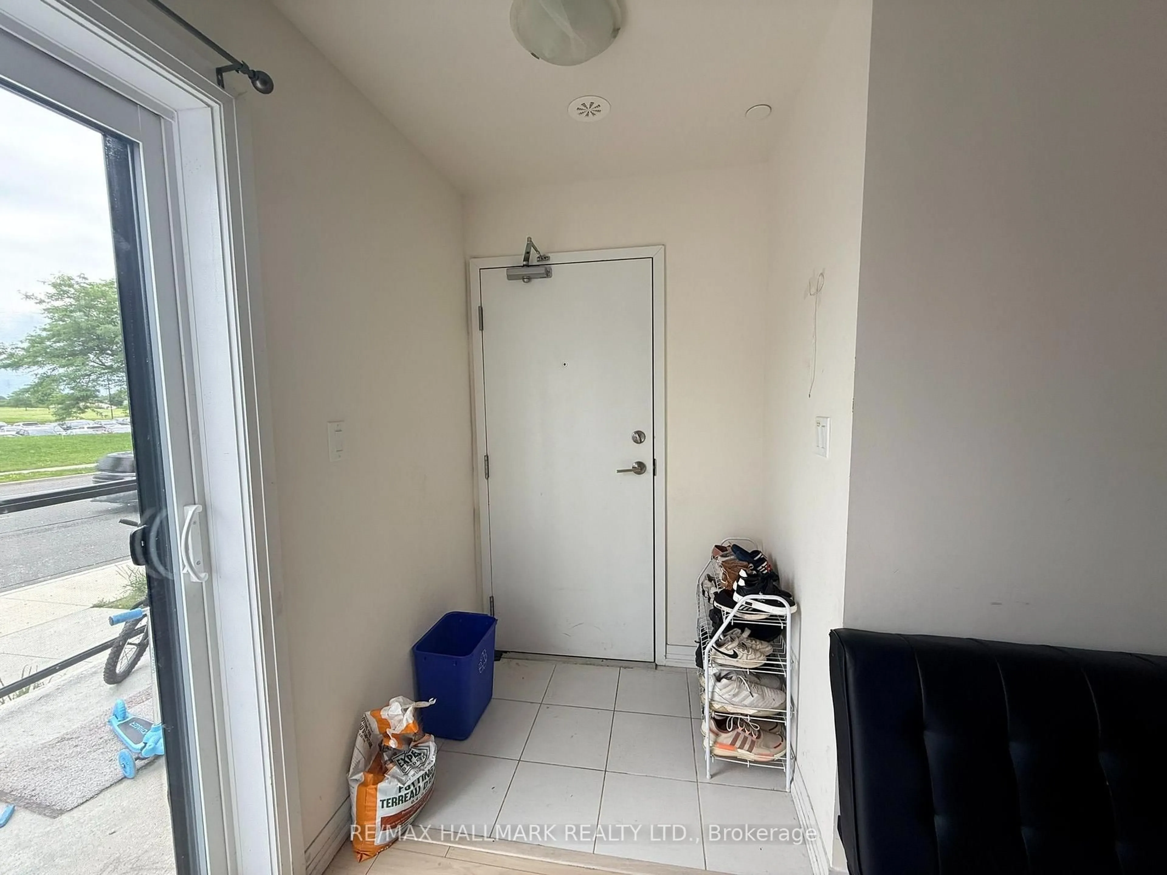 A pic of a room for 155 Tapscott Rd #18, Toronto Ontario M1B 1E7
