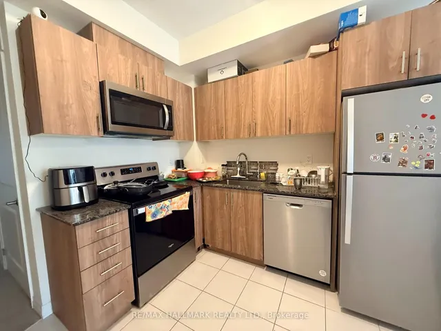 155 Tapscott Rd #18, Toronto 3