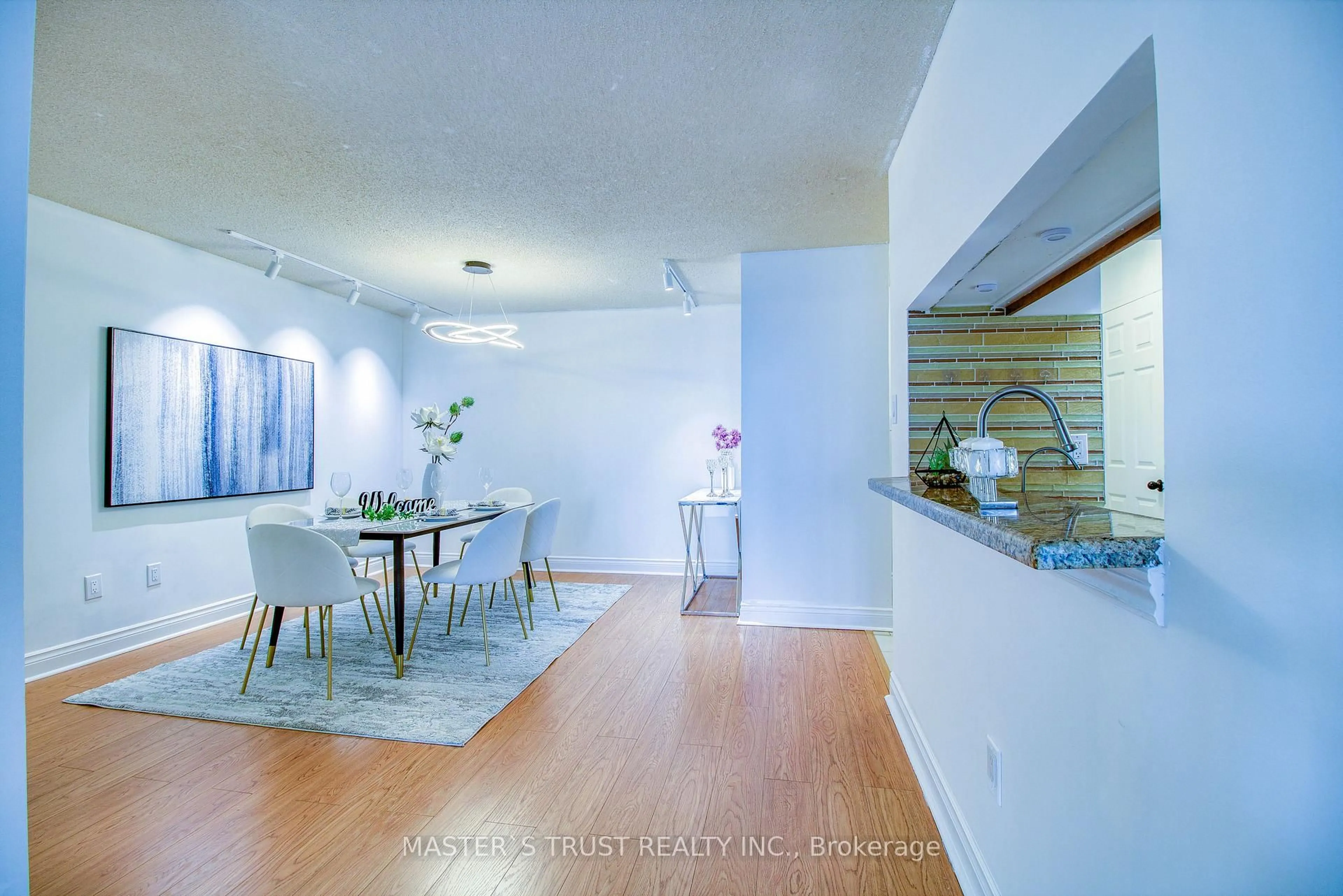 Unknown for 255 Bamburgh Circ #607, Toronto Ontario M1W 3T6