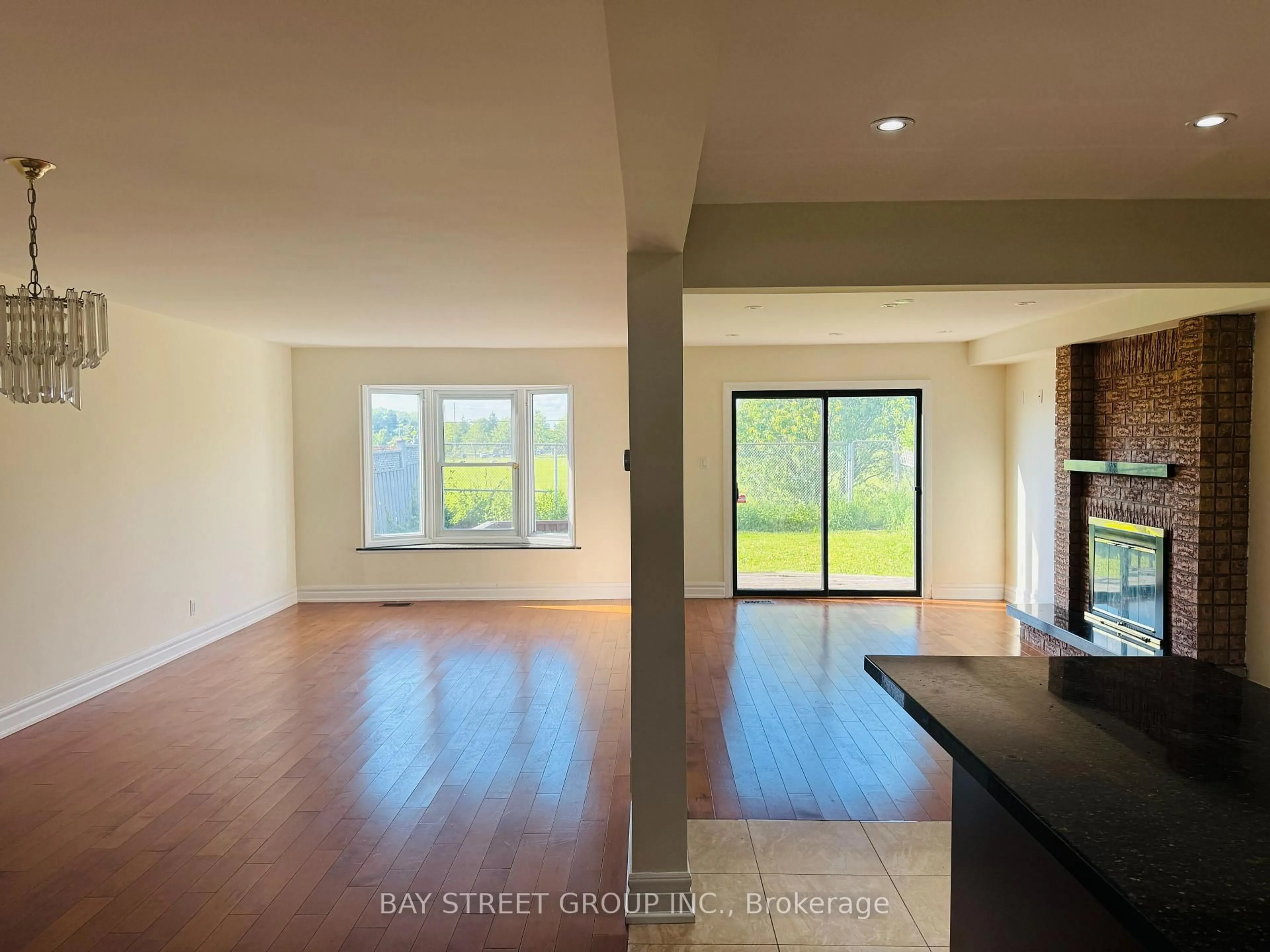 A pic of a room for 32 Perthshire St, Toronto Ontario M1V 3A9