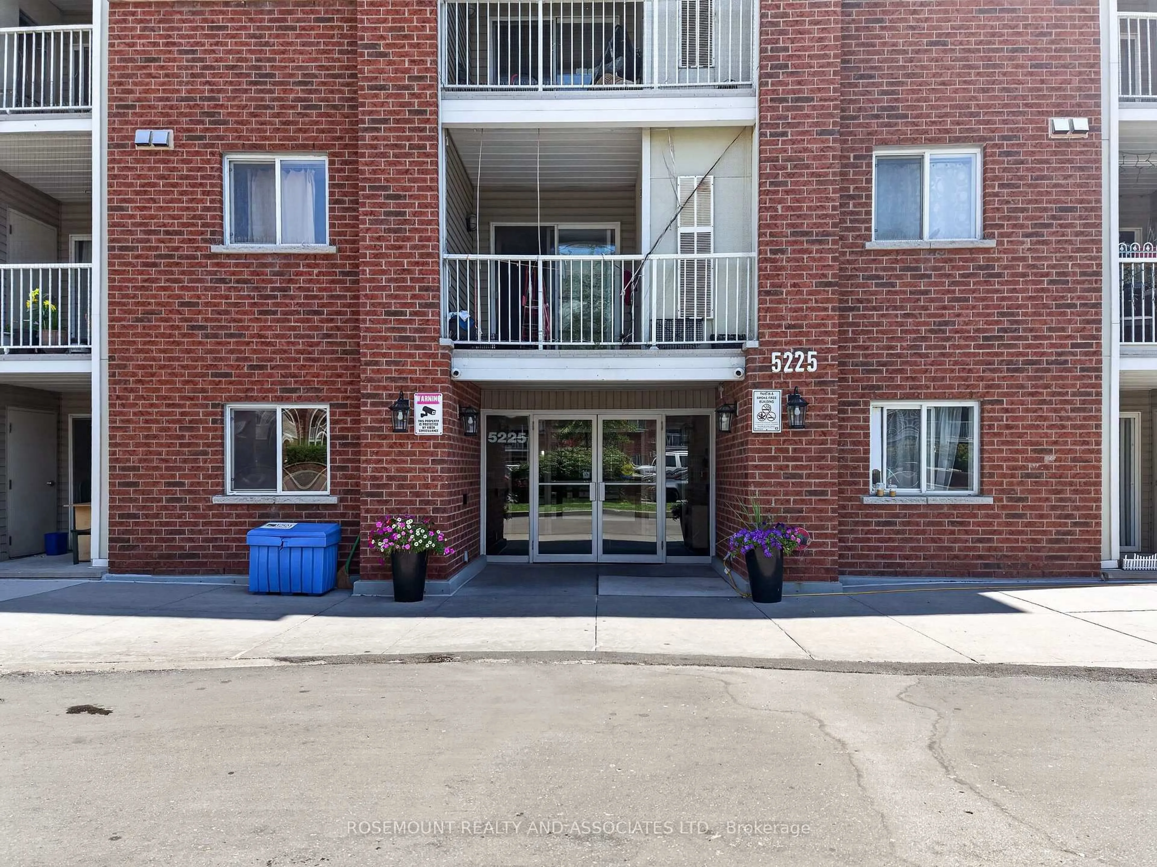 Unknown for 5225 Finch Ave #202, Toronto Ontario M1S 5W8