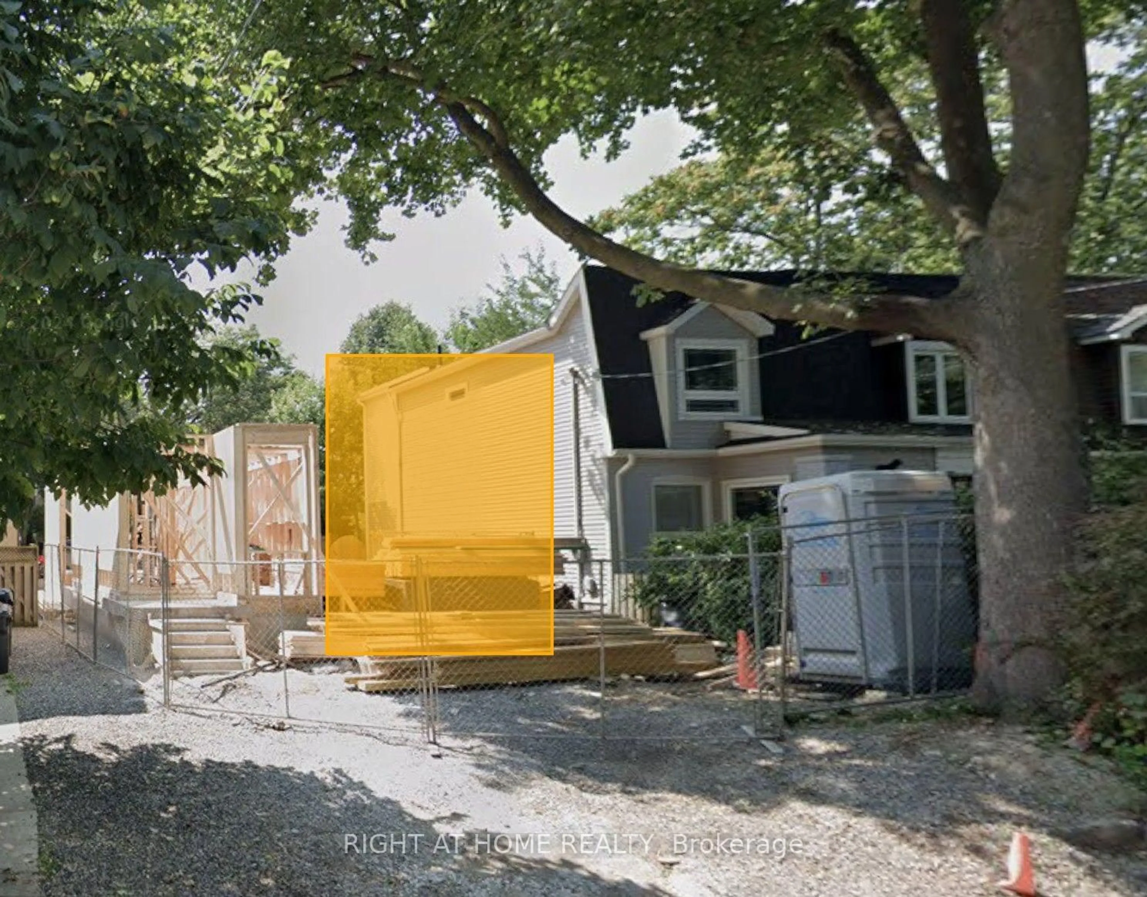 Shed for 74 Ashdale Ave, Toronto Ontario M4L 2Y7