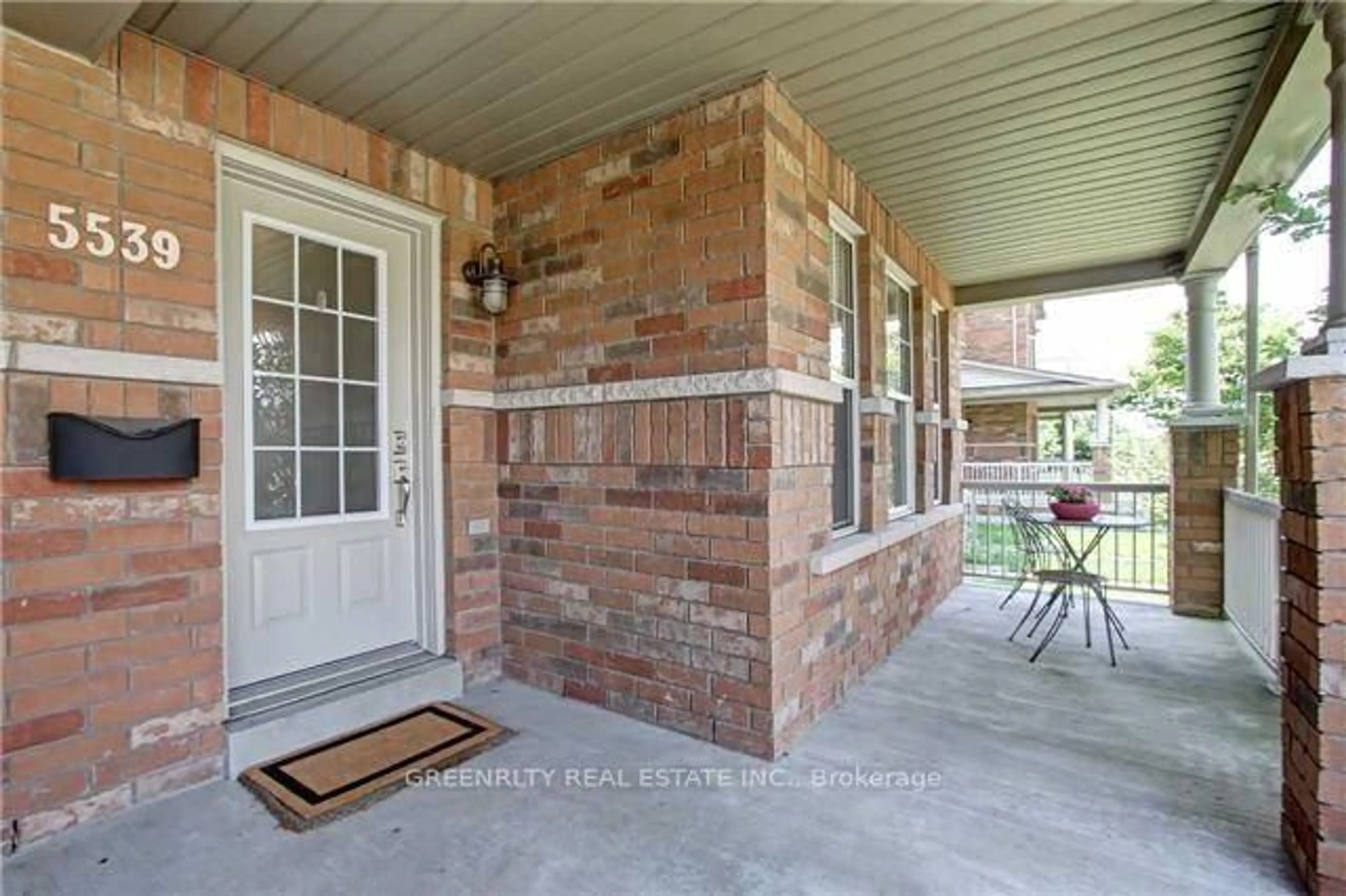 Unknown for 5539 Lawrence Ave, Toronto Ontario M1C 5K4