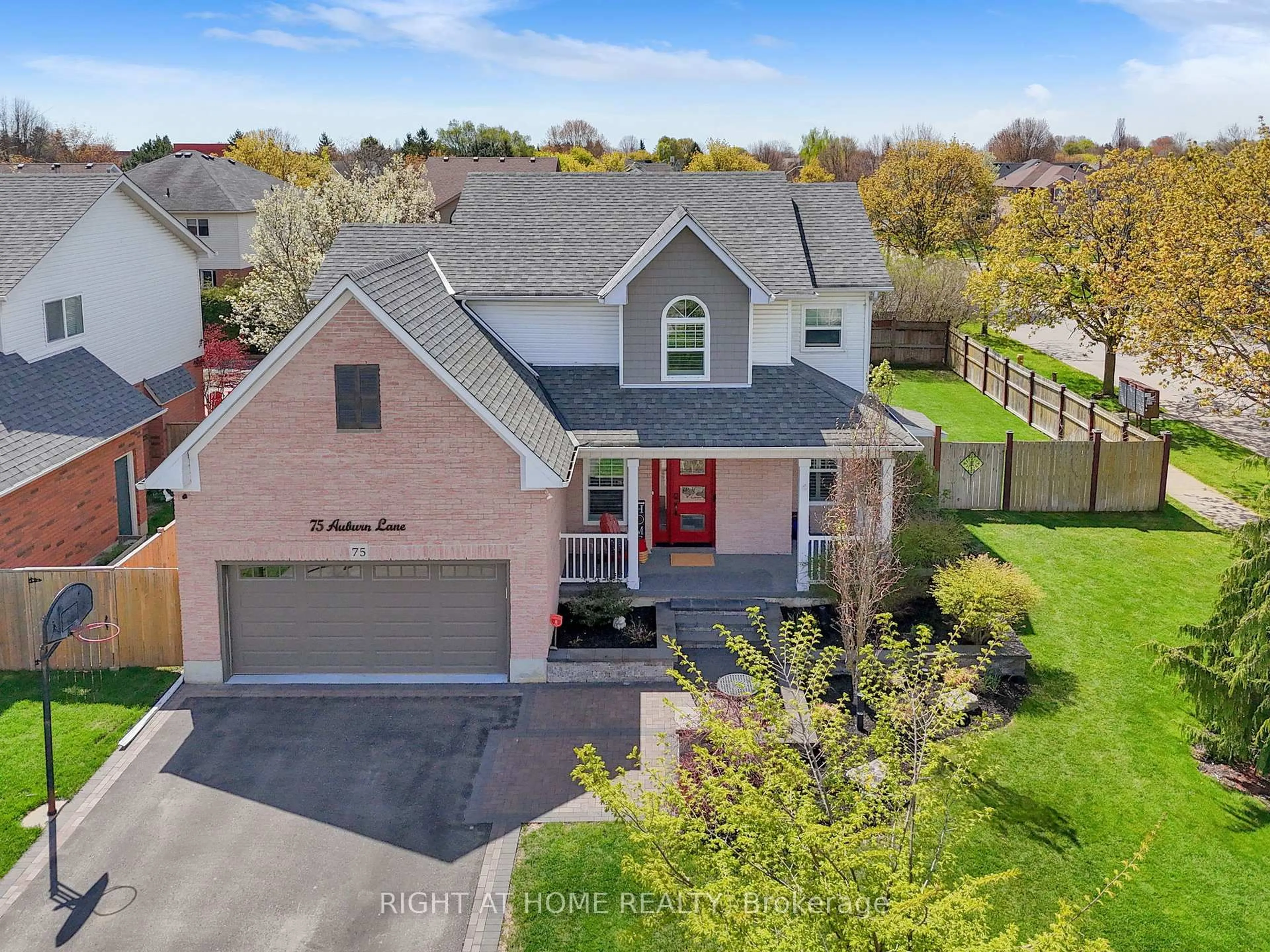 A pic from outside/outdoor area/front of a property/back of a property/a pic from drone, street for 75 Auburn Lane, Clarington Ontario L1E 2E9