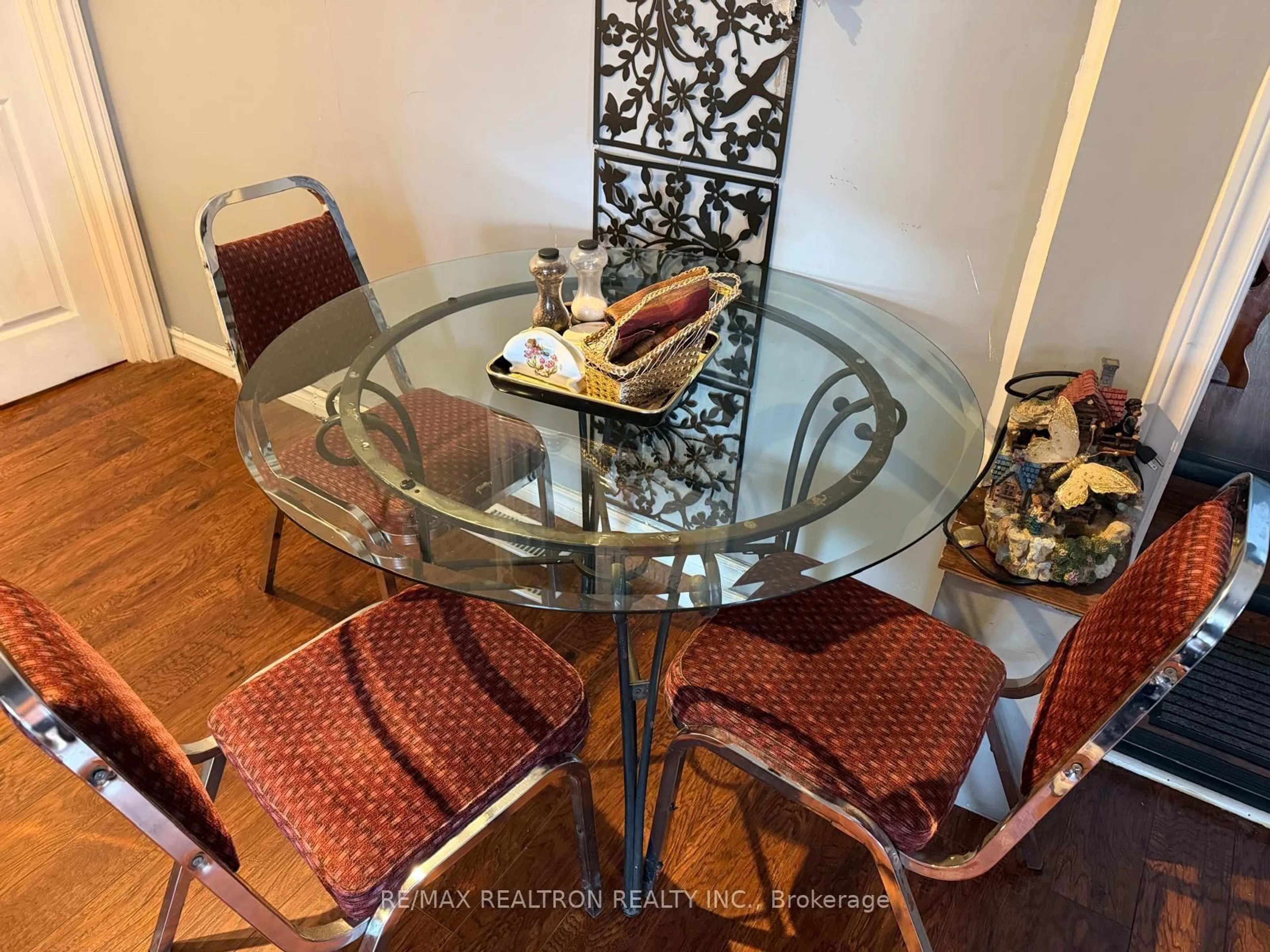 Dining room, unknown for 31 Albany St, Oshawa Ontario L1H 2Y9