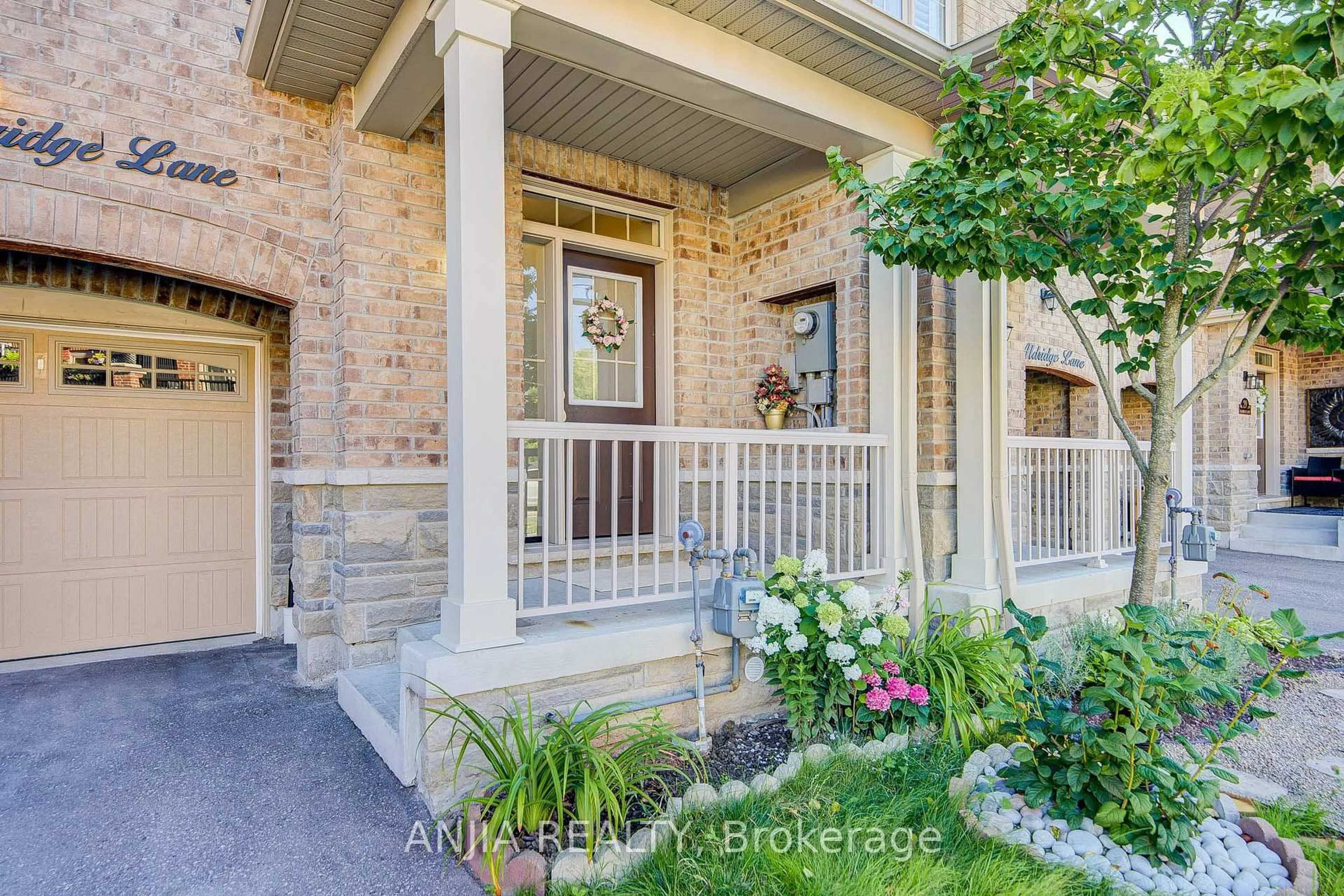 Unknown for 33 Aldridge Lane, Clarington Ontario L1B 0V6