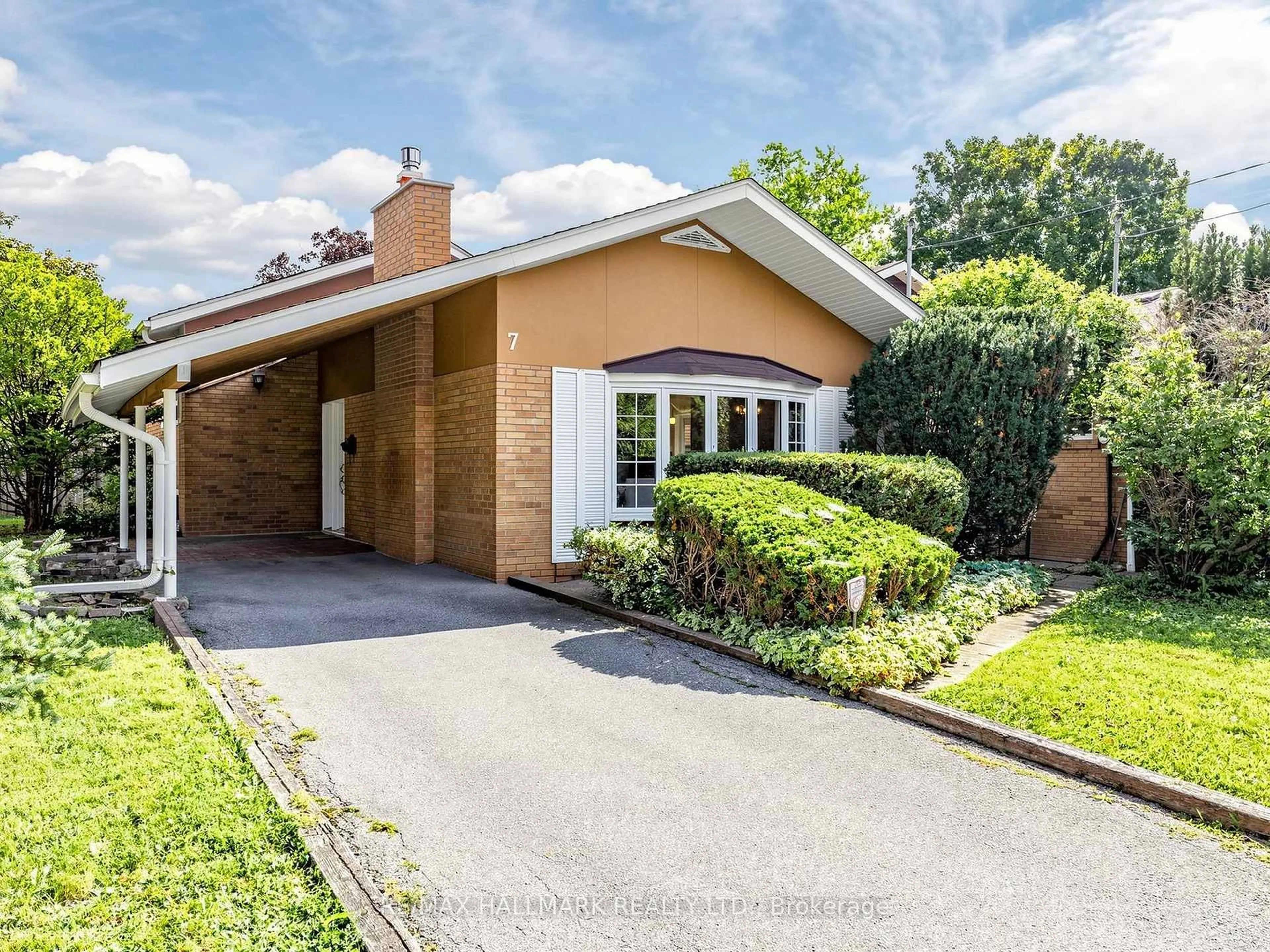 Home with brick exterior material, street for 7 Panmure Cres, Toronto Ontario M1K 4Y5