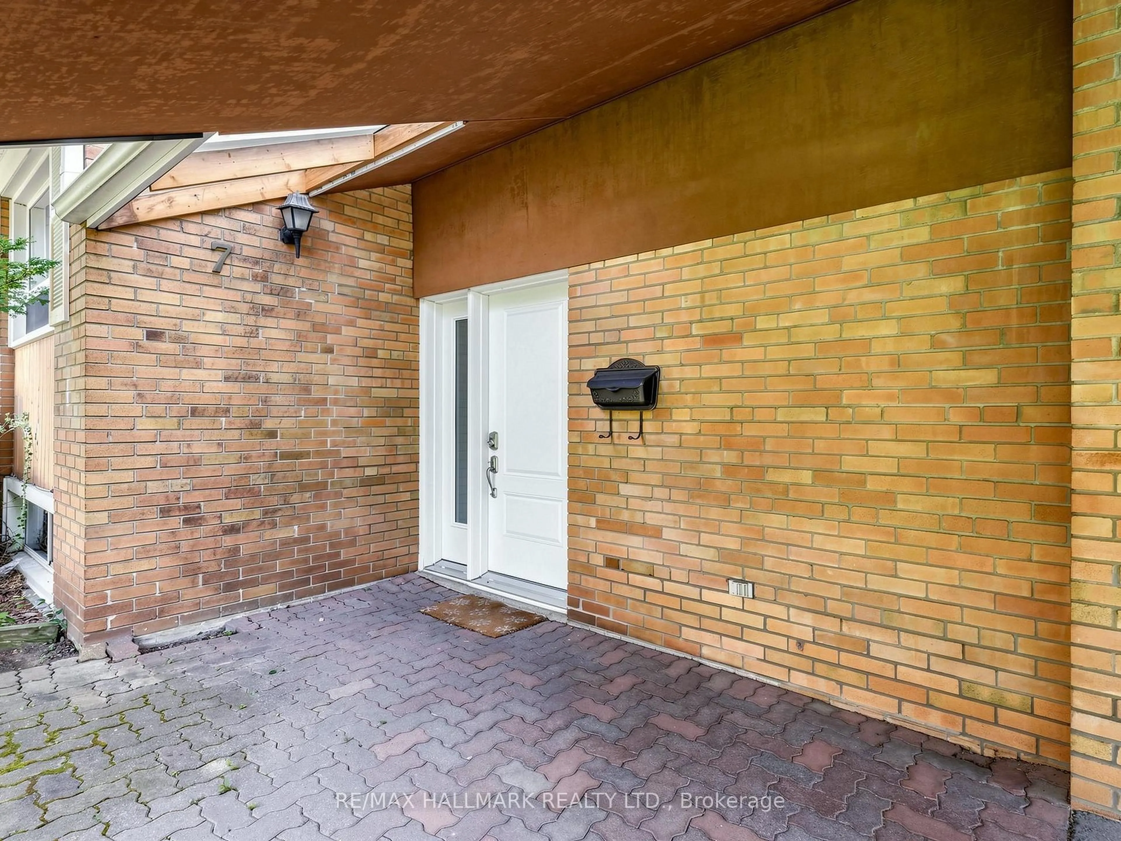 Unknown for 7 Panmure Cres, Toronto Ontario M1K 4Y5