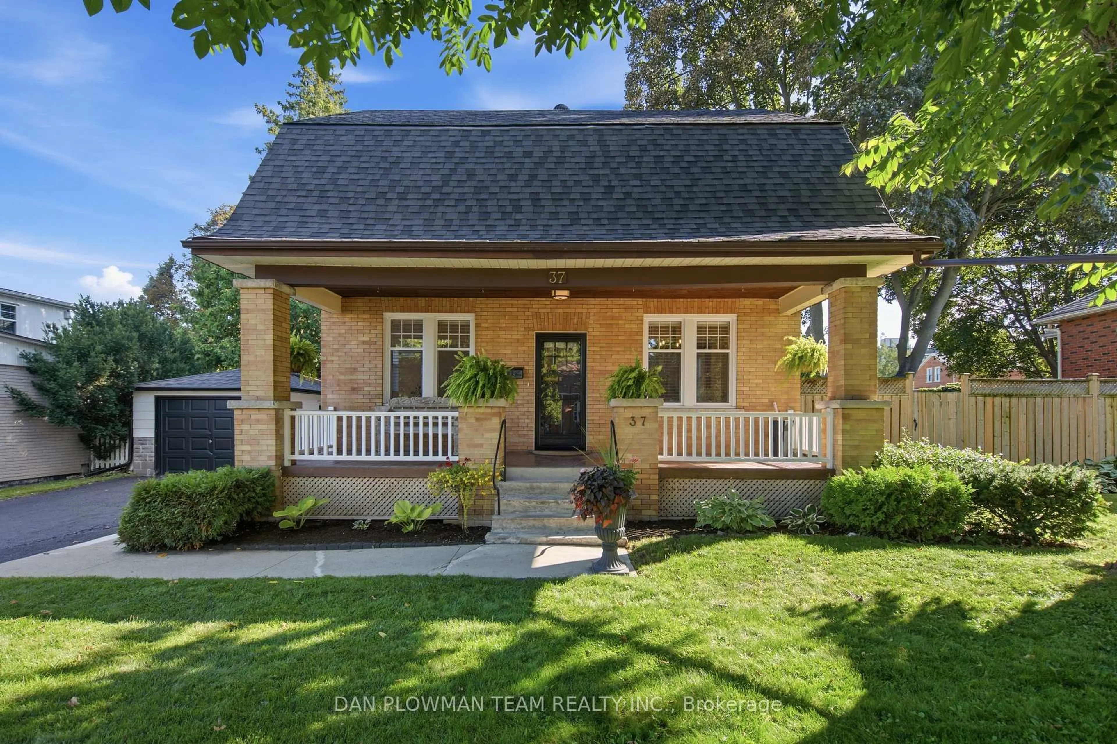 Home with brick exterior material, street for 37 Wellington St, Clarington Ontario L1C 1V4