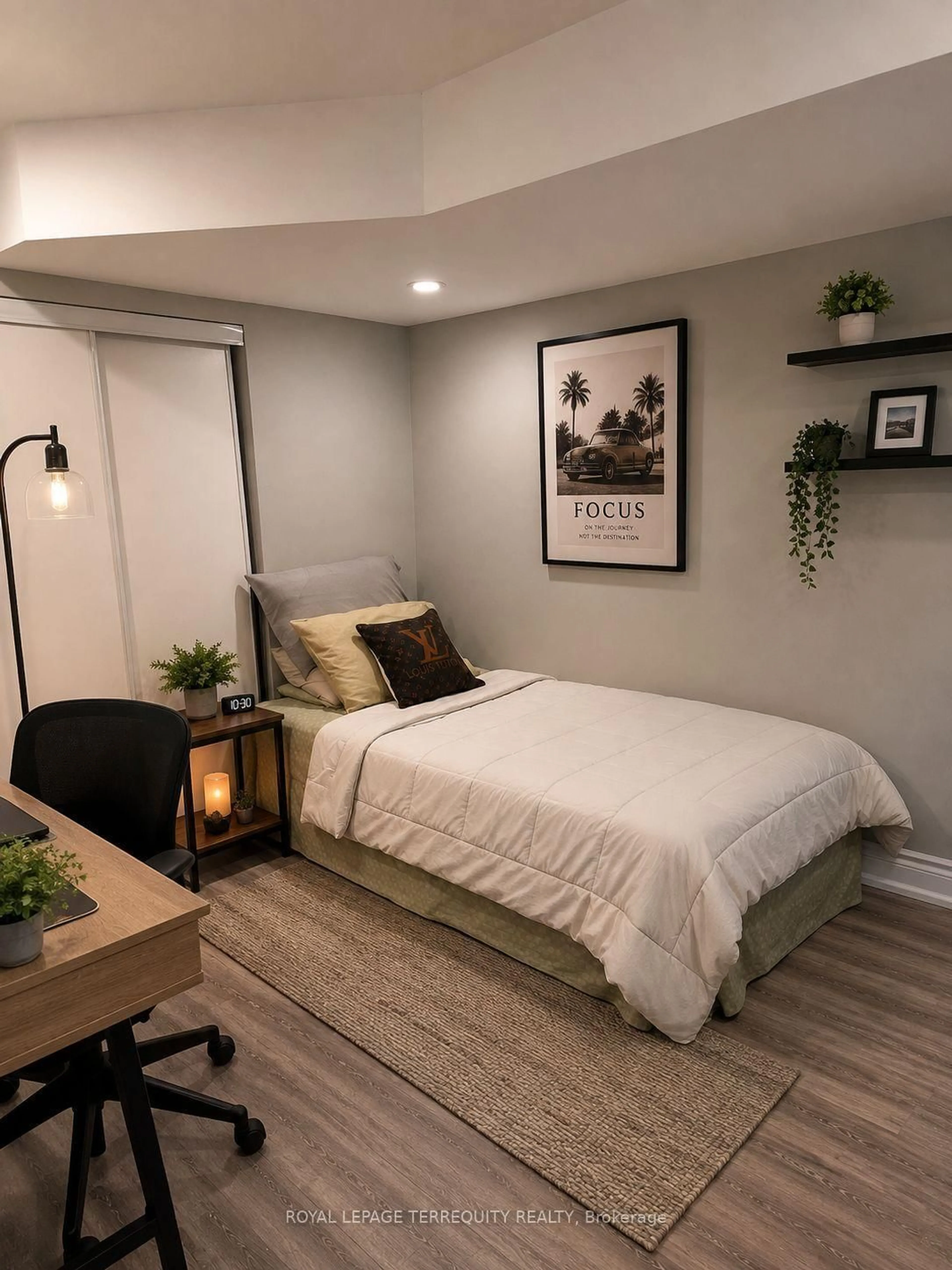 Bedroom with bed, unknown for 235 Barkley Cres, Oshawa Ontario L1J 2E7