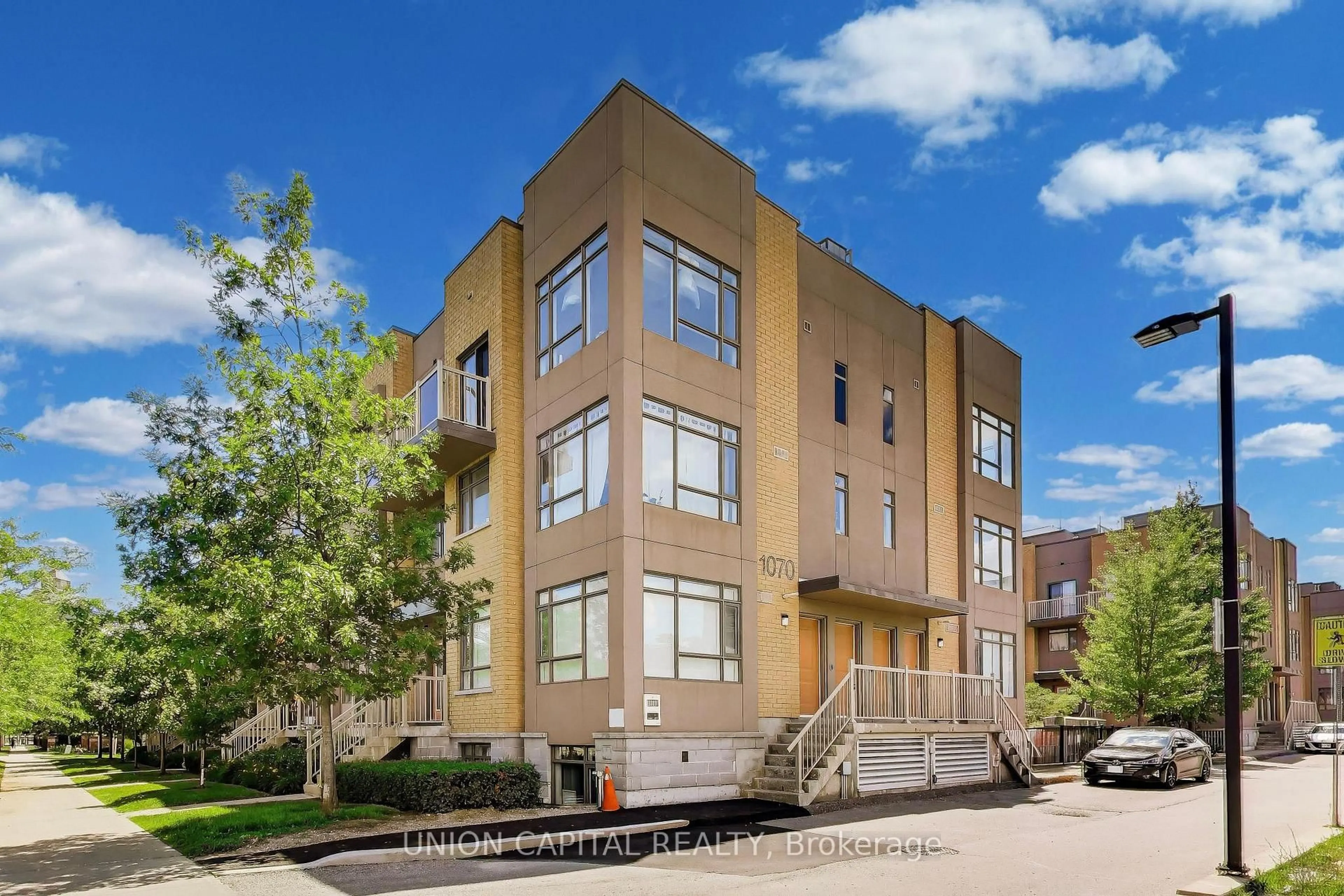 Unknown for 1070 Progress Ave #309, Toronto Ontario M1B 0C5