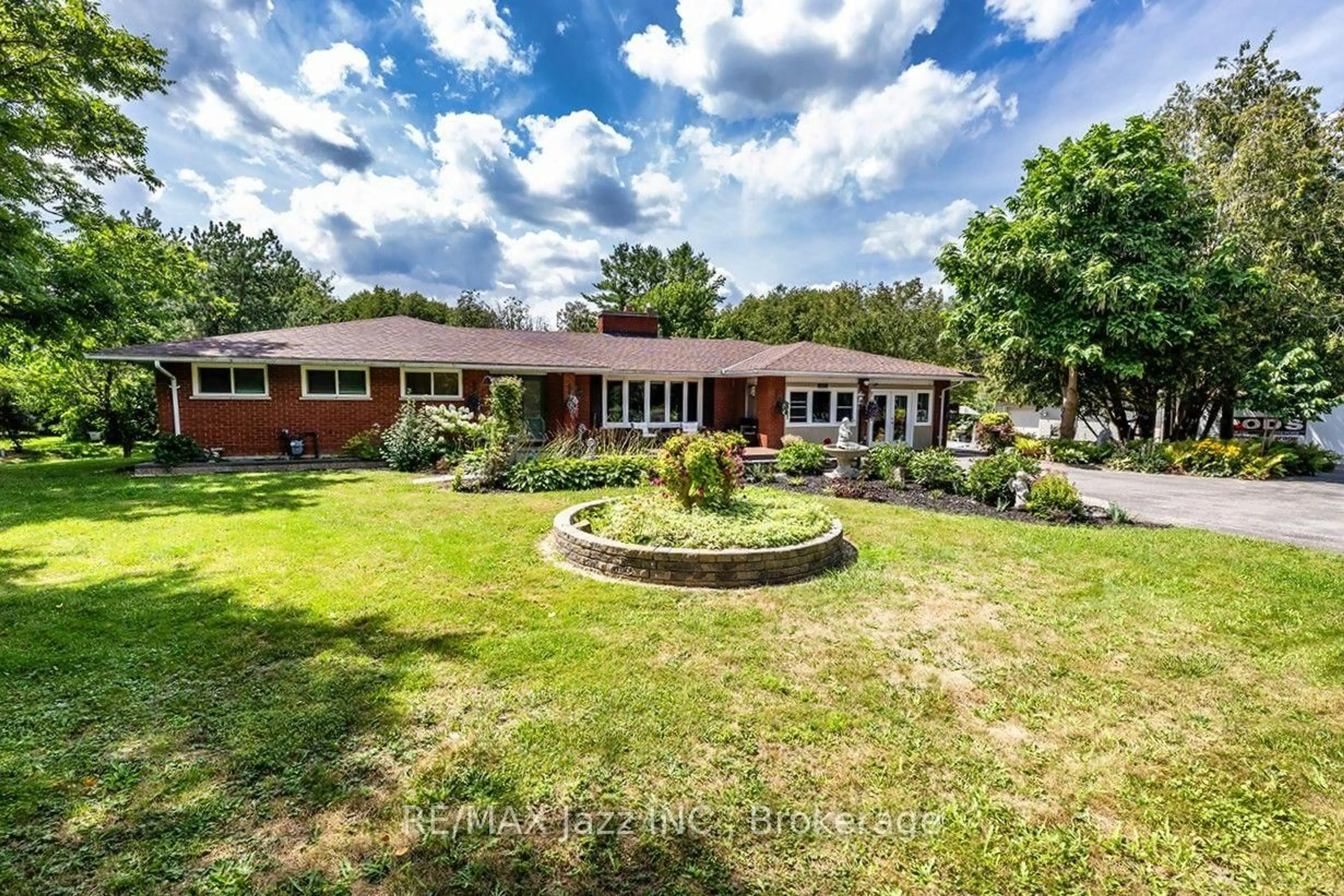 A pic from outside/outdoor area/front of a property/back of a property/a pic from drone, unknown for 4474 Old Scugog Rd, Clarington Ontario L1C 3K2