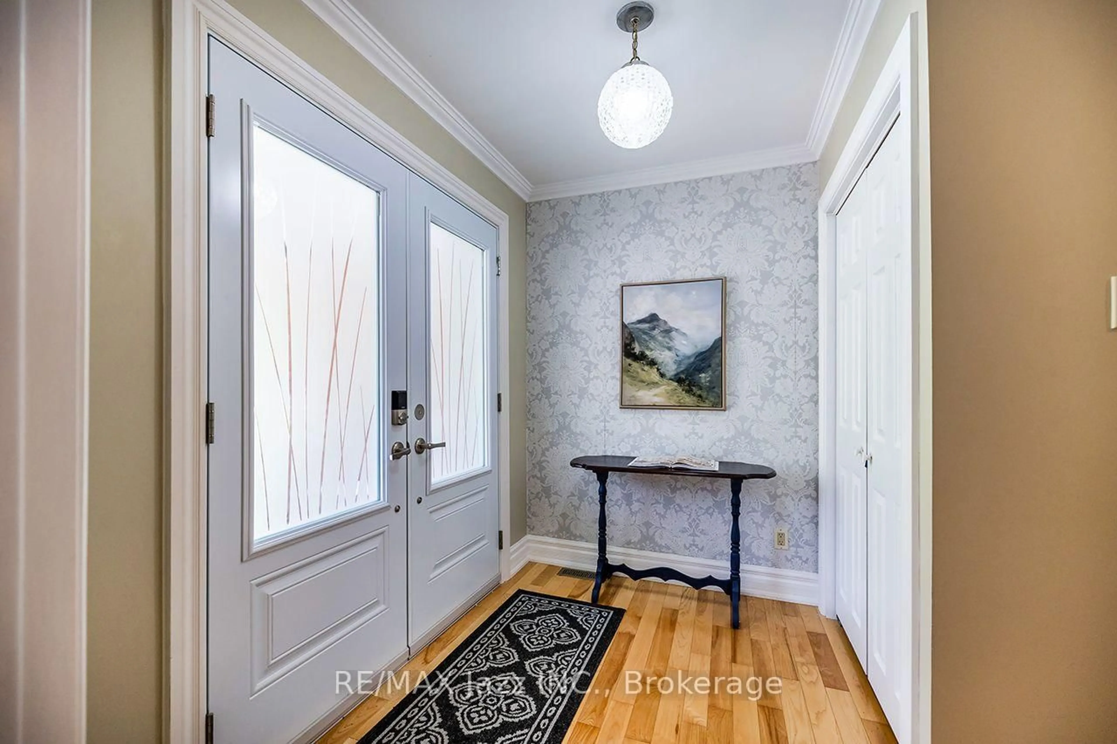 Indoor entryway for 4474 Old Scugog Rd, Clarington Ontario L1C 3K2