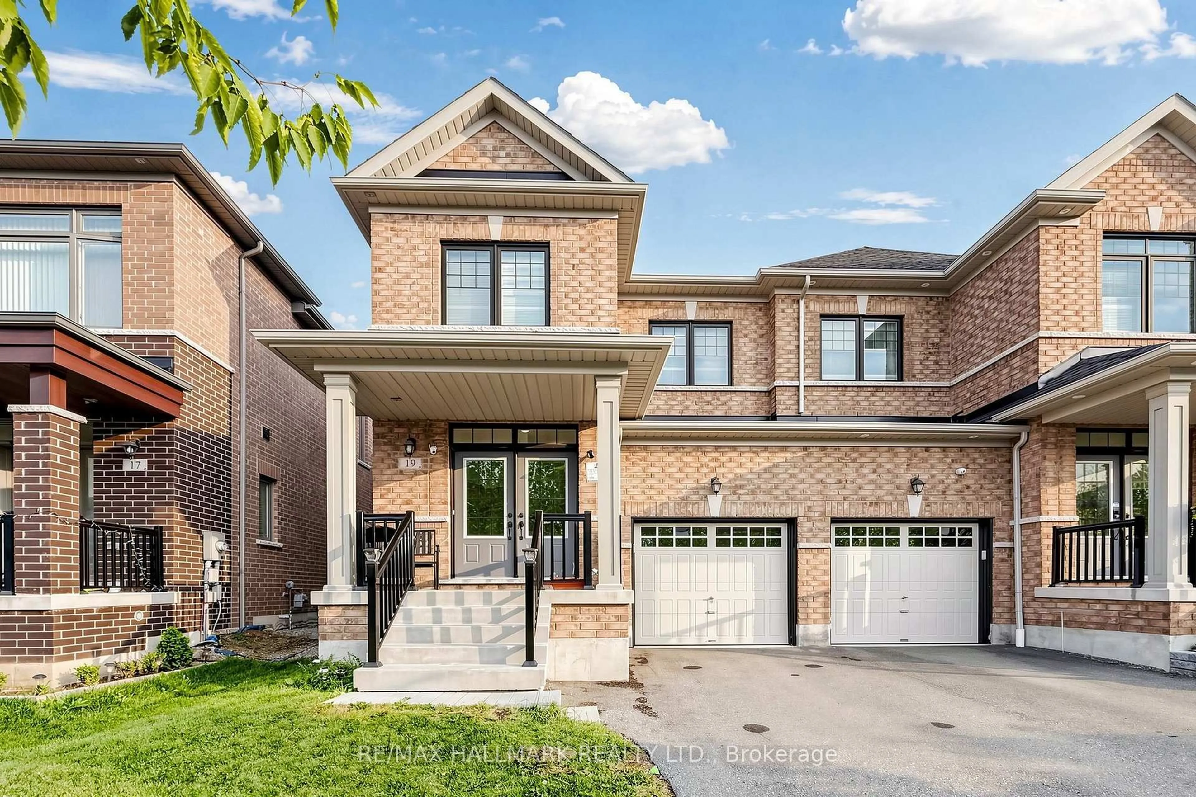 Home with brick exterior material, street for 19 conarty Cres, Whitby Ontario L1P 0L4