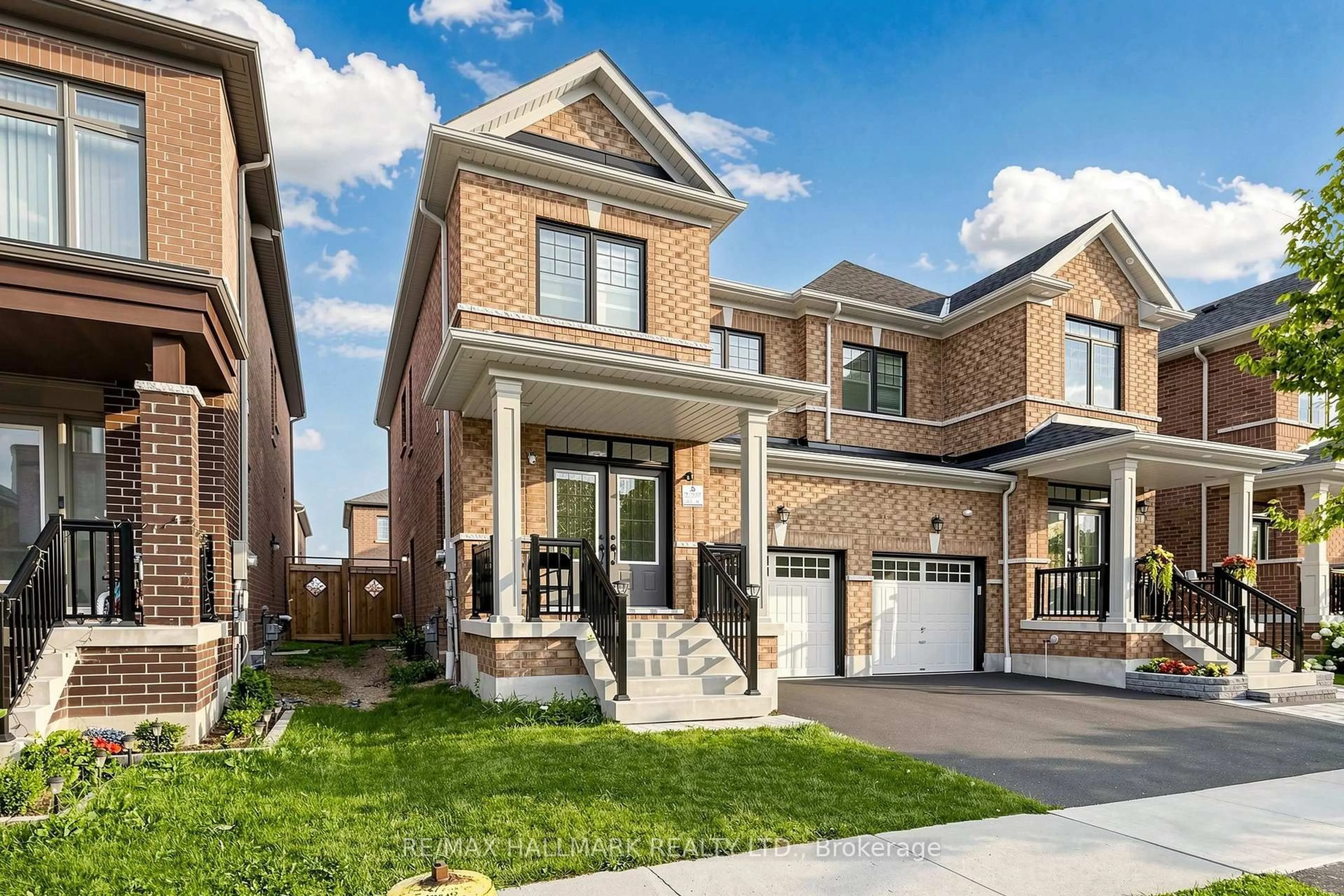 Home with brick exterior material, street for 19 conarty Cres, Whitby Ontario L1P 0L4