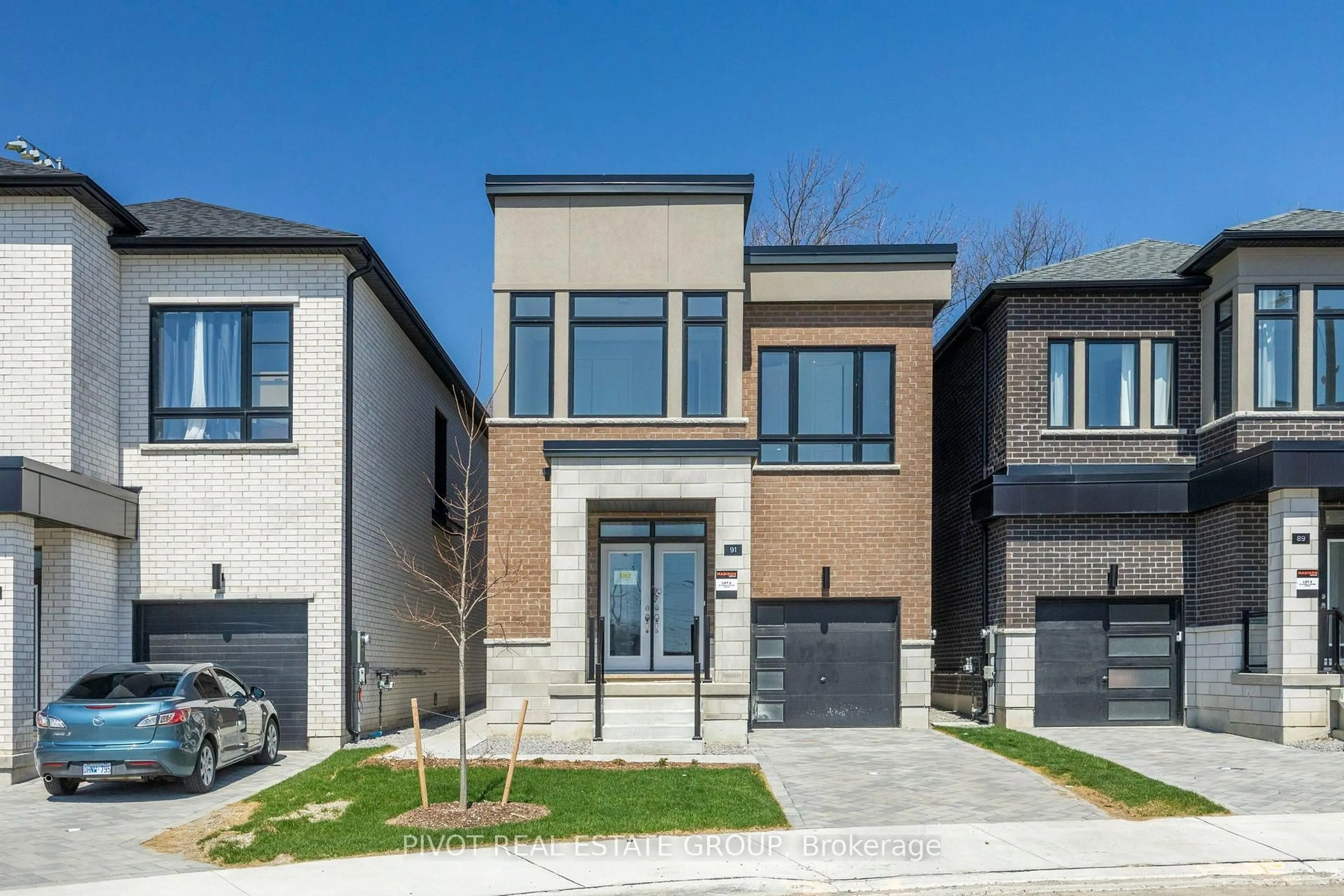 Home with brick exterior material, street for 91 Danielle Moore Circ, Toronto Ontario M1P 0G9