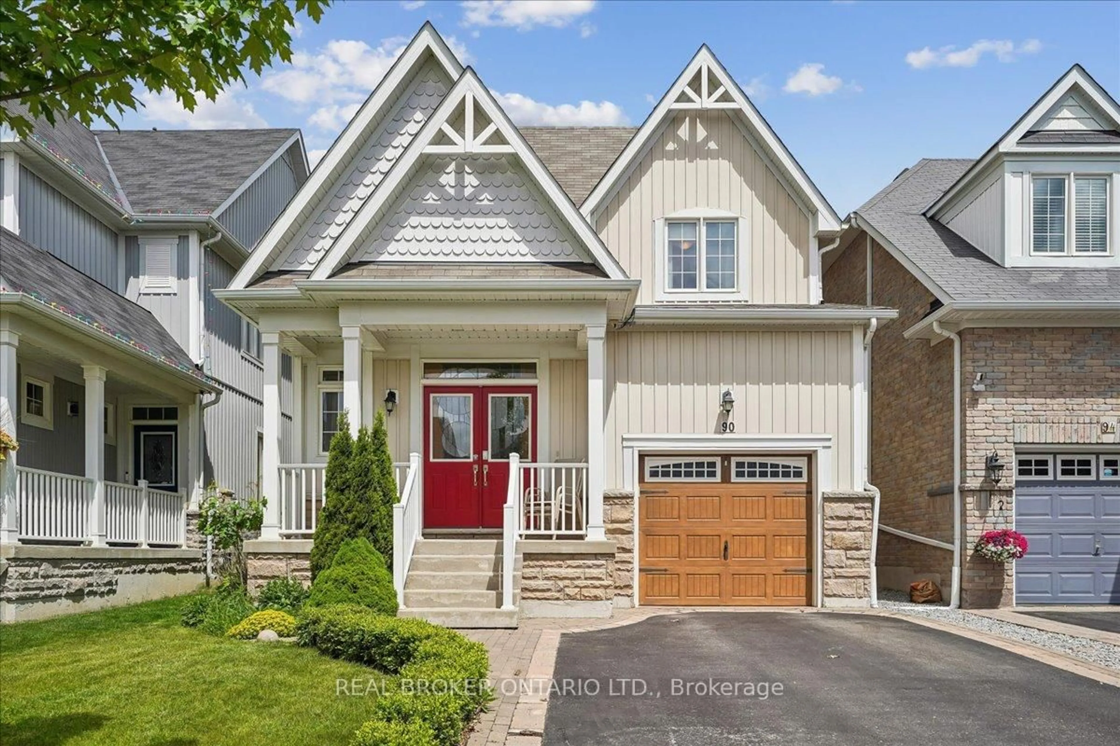 Home with brick exterior material, street for 90 Erskine Dr, Clarington Ontario L1B 0C8