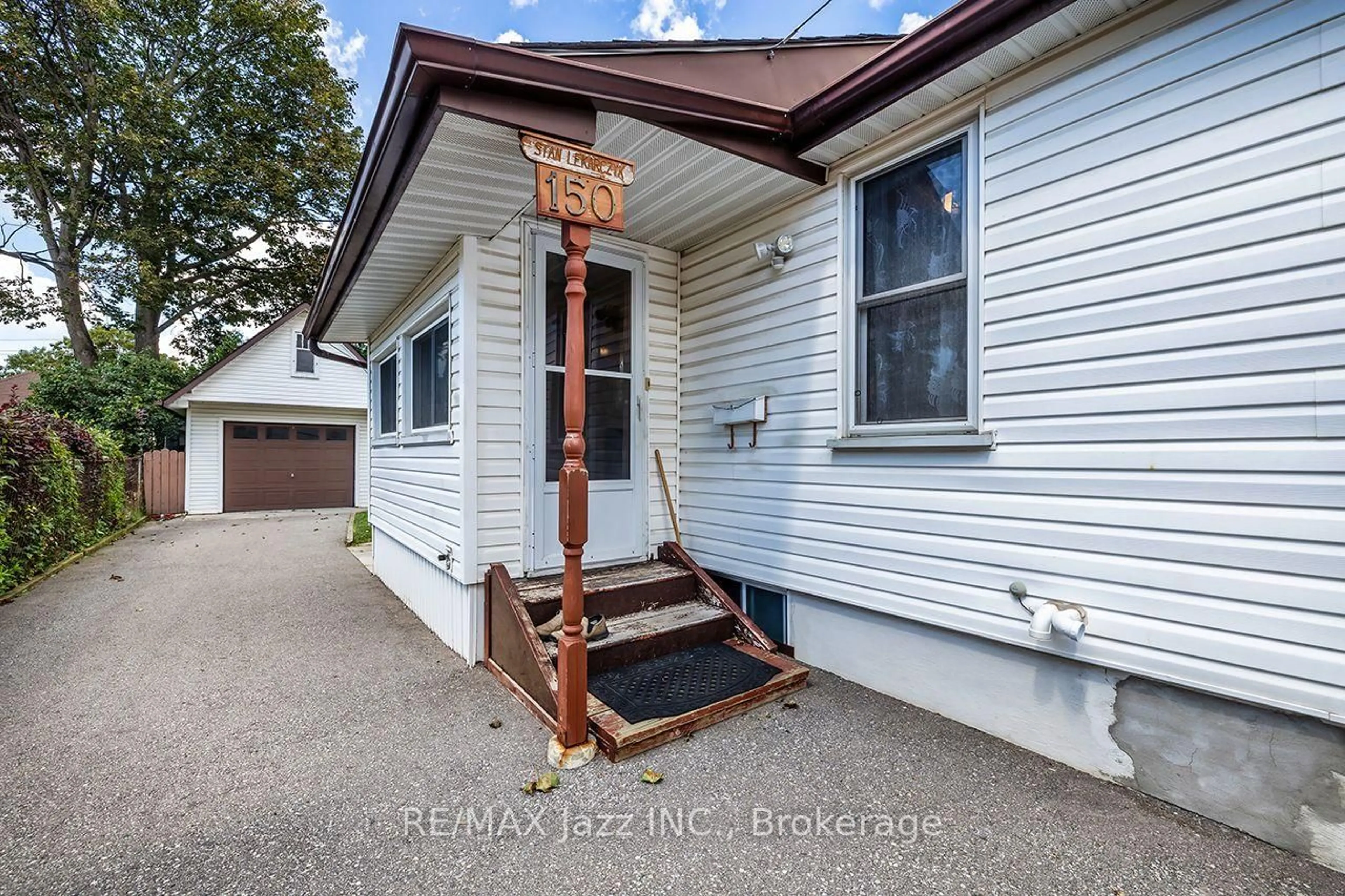 Unknown for 150 Verdun Rd, Oshawa Ontario L1H 5S8