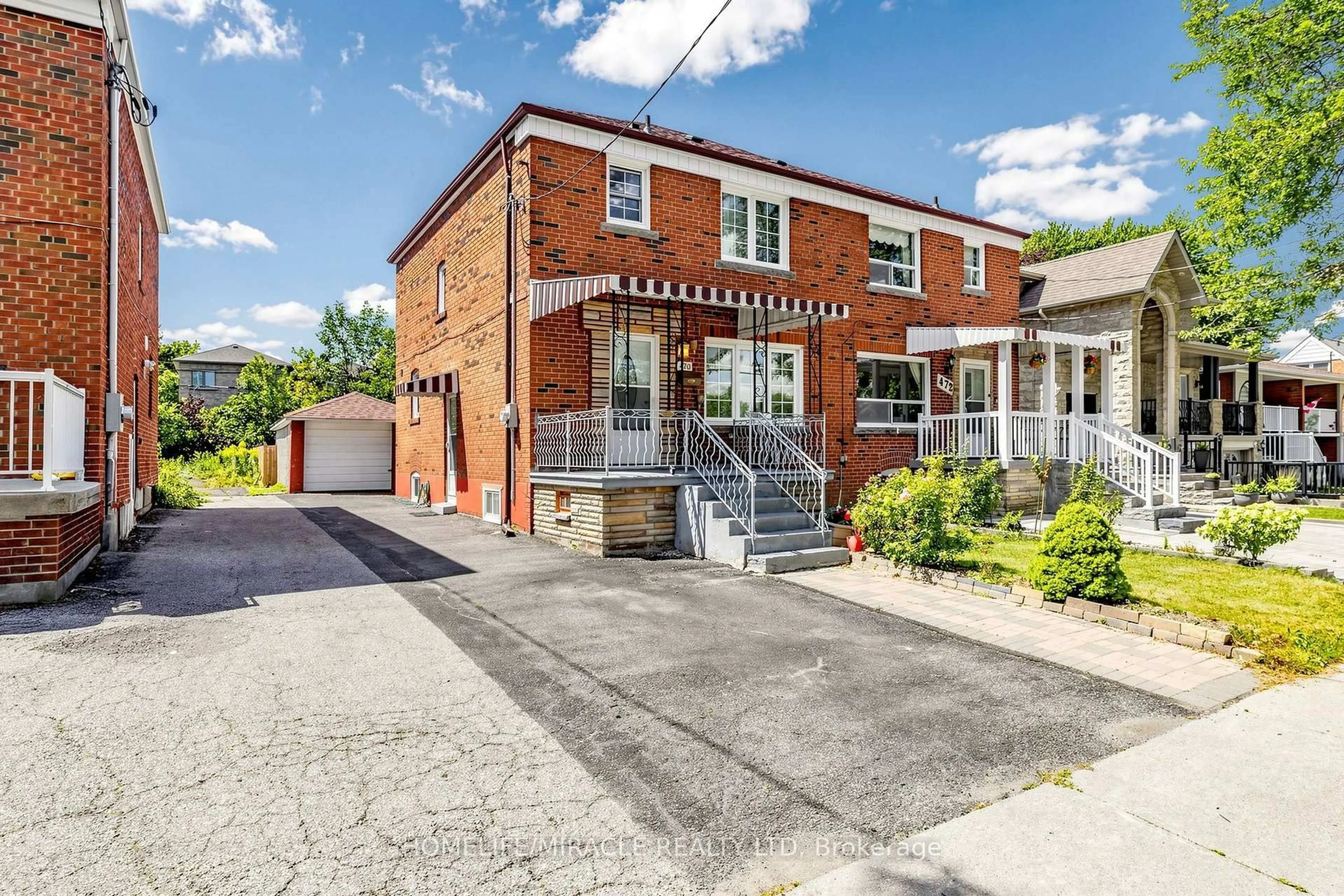 Home with brick exterior material, street for 470 Midland Ave, Toronto Ontario M1N 4A6