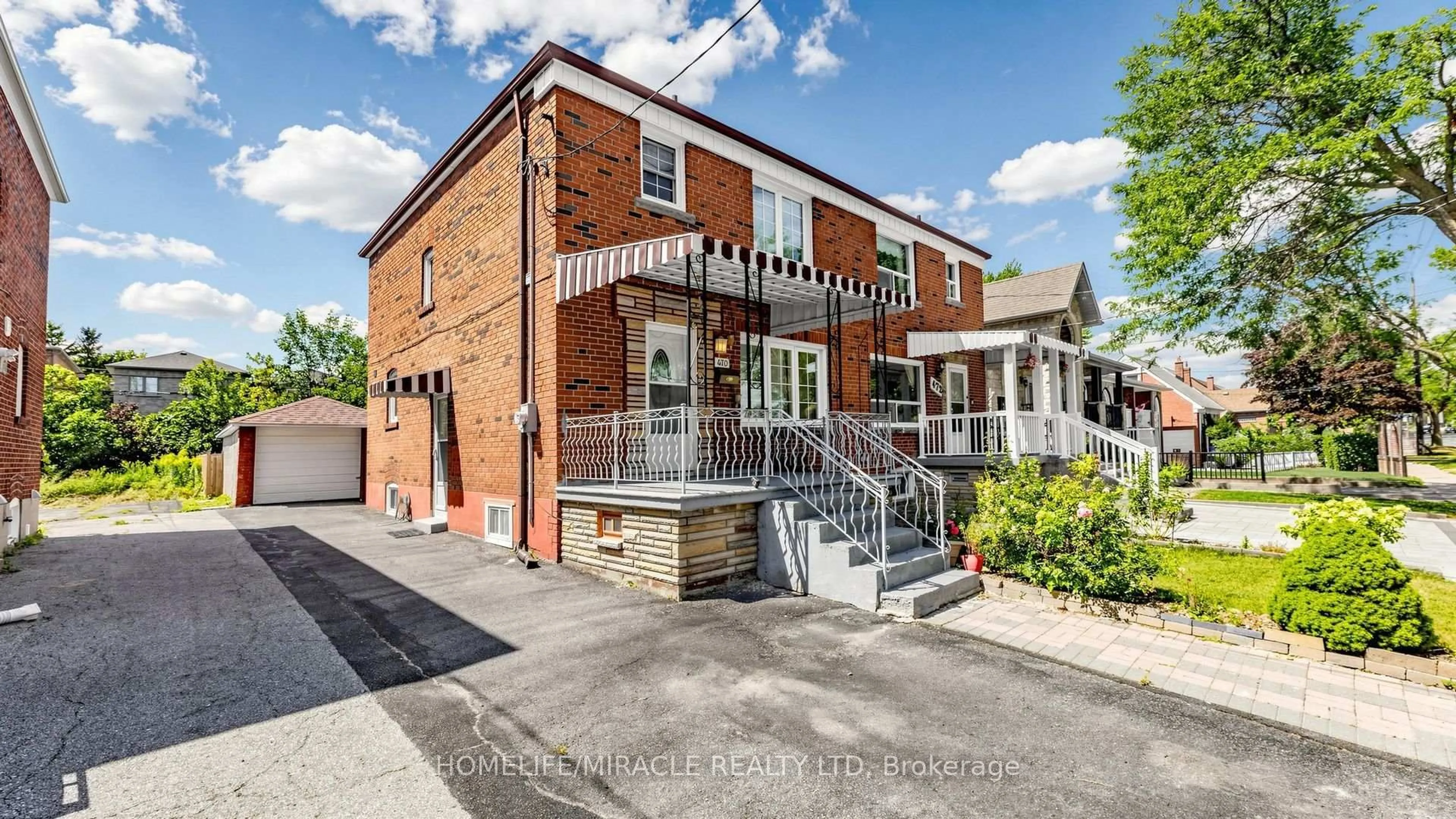 Home with brick exterior material, street for 470 Midland Ave, Toronto Ontario M1N 4A6