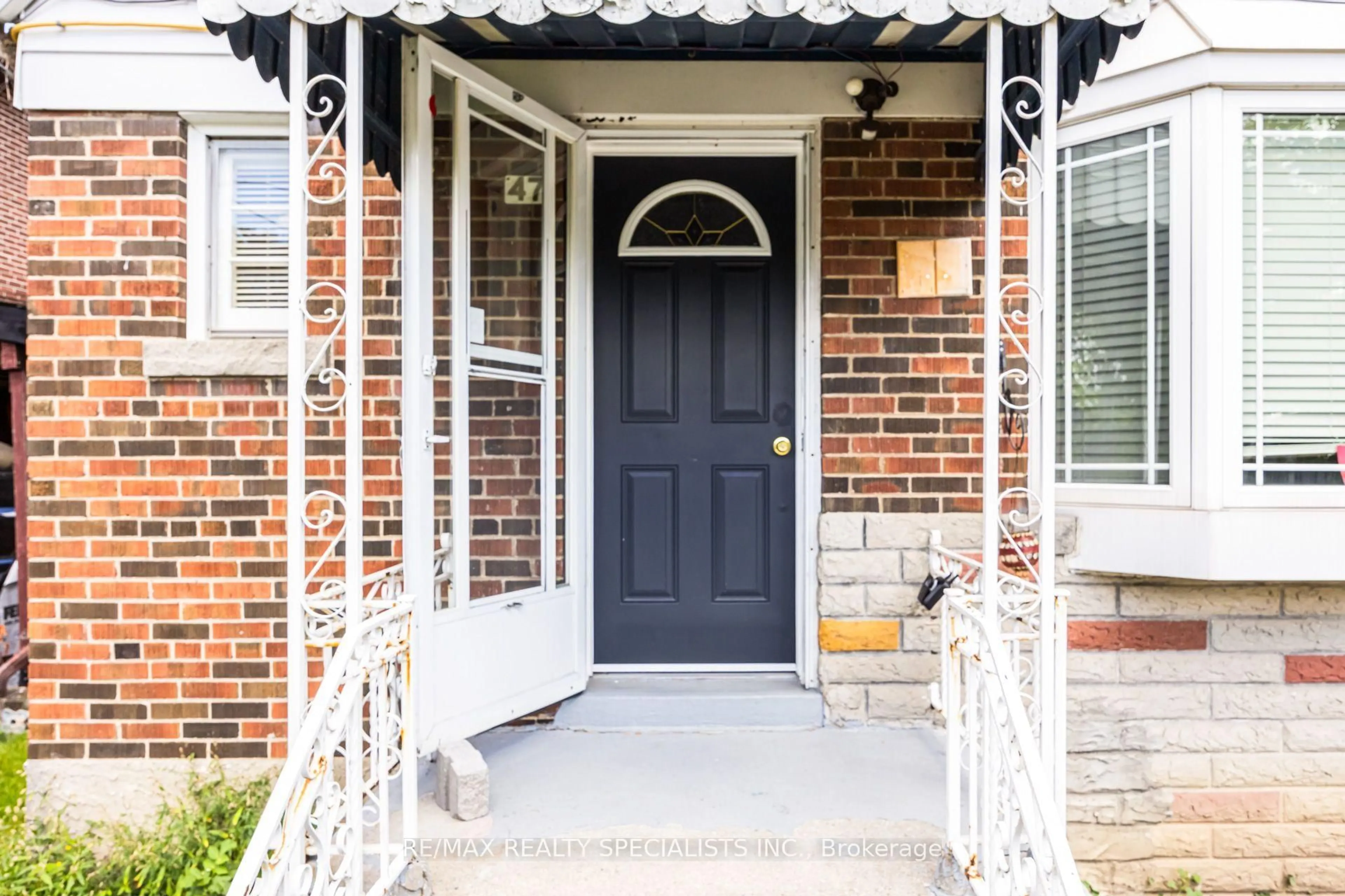 Unknown for 47 Singleton Rd, Toronto Ontario M1R 1H8