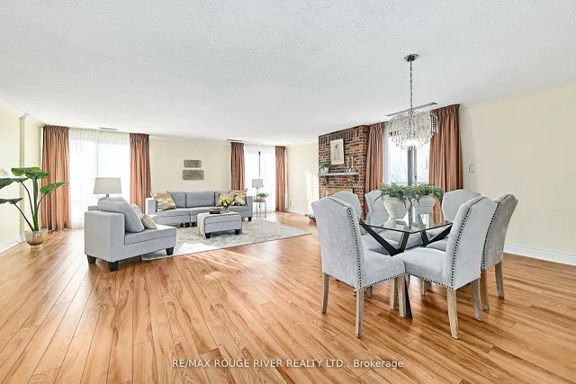 337 Simcoe St #401, Oshawa 5