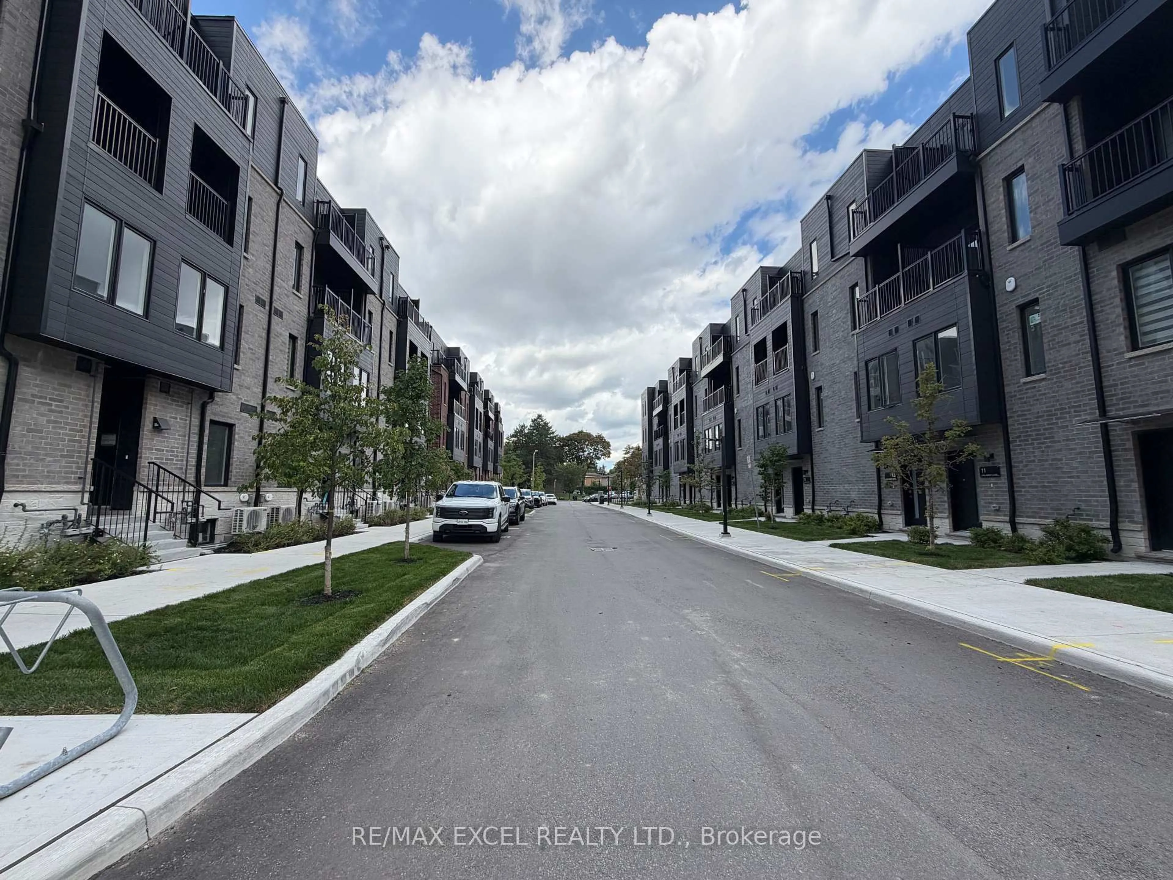 A pic from outside/outdoor area/front of a property/back of a property/a pic from drone, street for 10 CALAMINT Lane #67, Toronto Ontario M1W 2H1