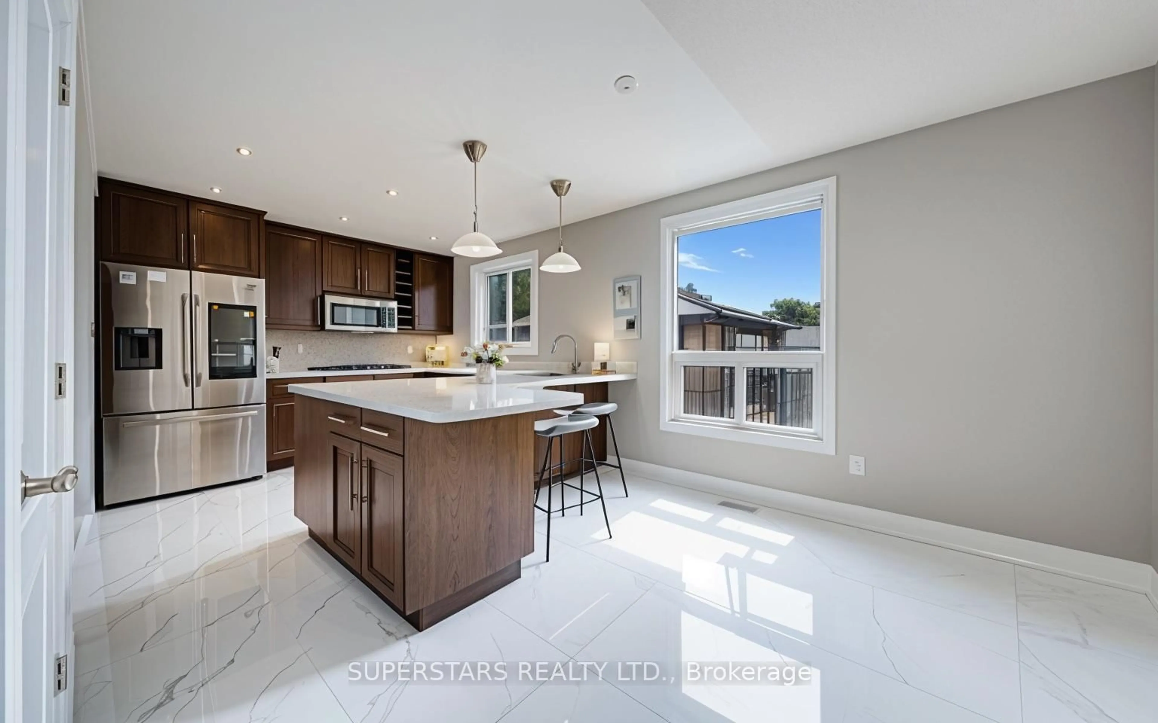Open concept kitchen, ceramic/tile floor for 1731 Ada Crt, Pickering Ontario L1V 2Y9