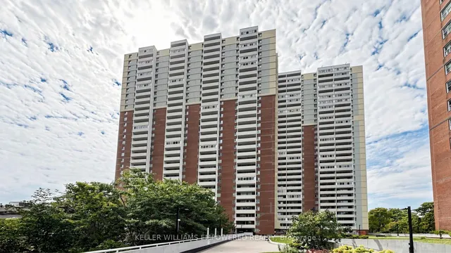 1 Massey Sq #2312, Toronto 3