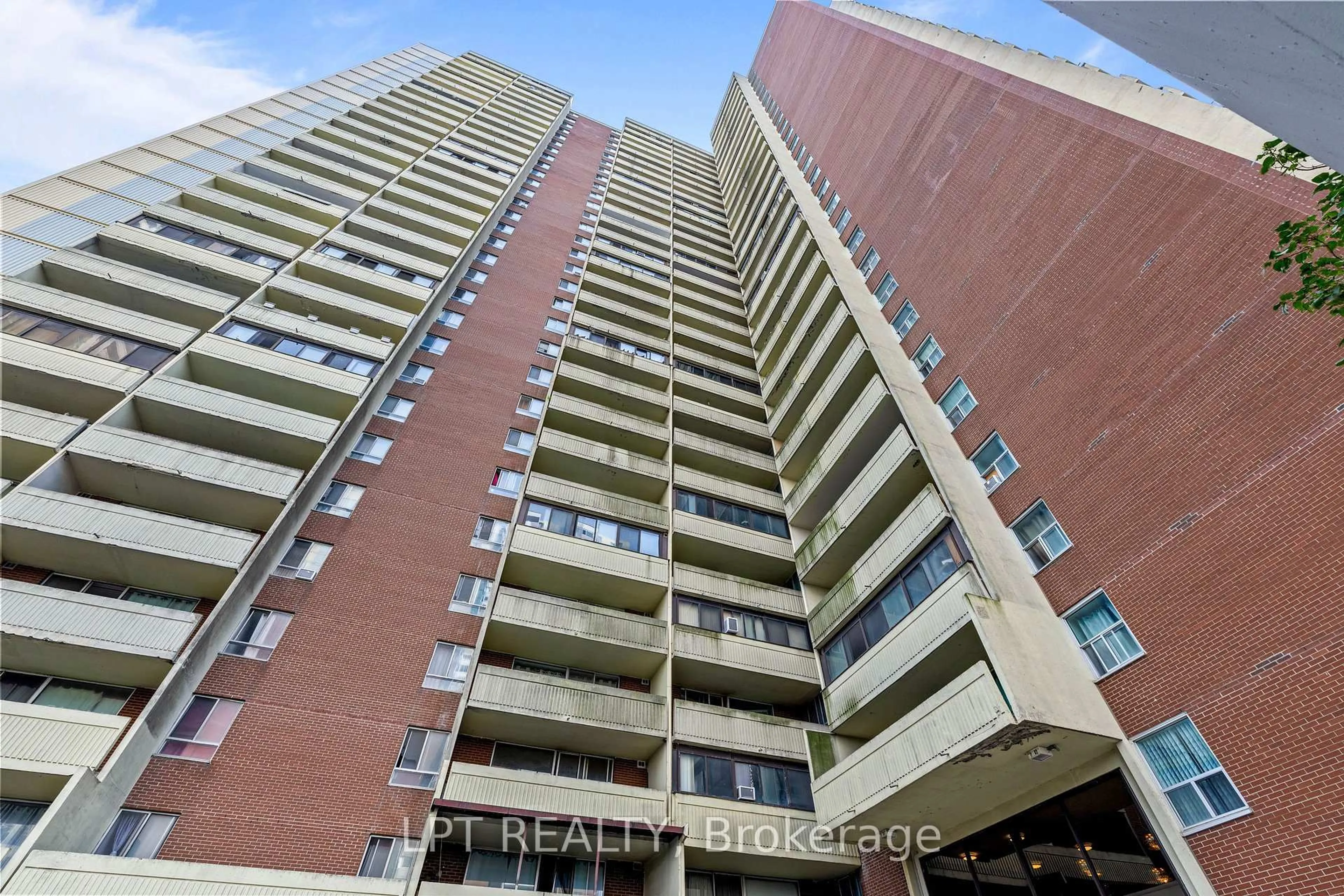 Unknown for 5 Massey Sq #2811, Toronto Ontario M4C 5L6