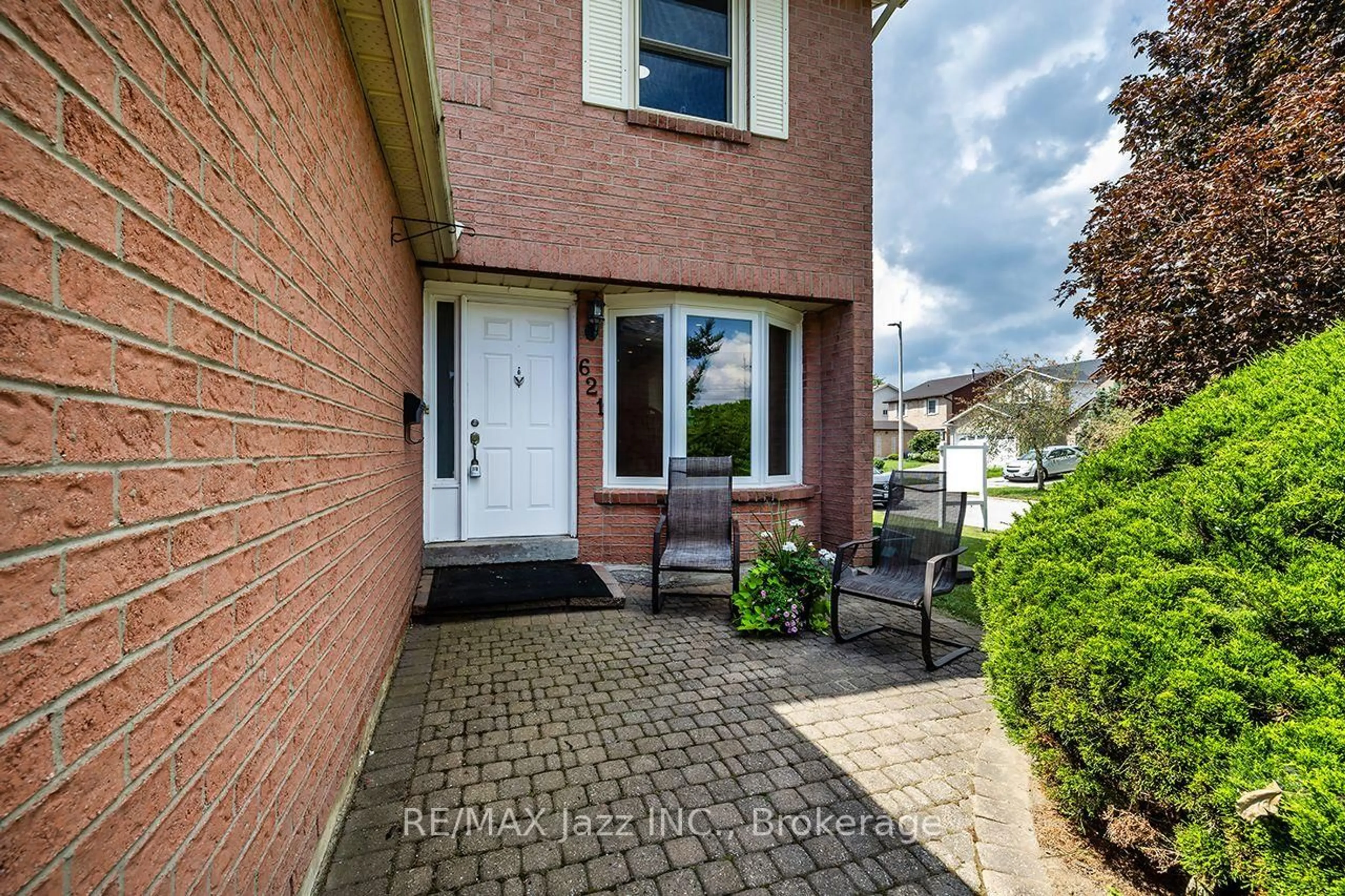 Home with brick exterior material, street for 621 Flavelle Crt, Pickering Ontario L1V 3W6