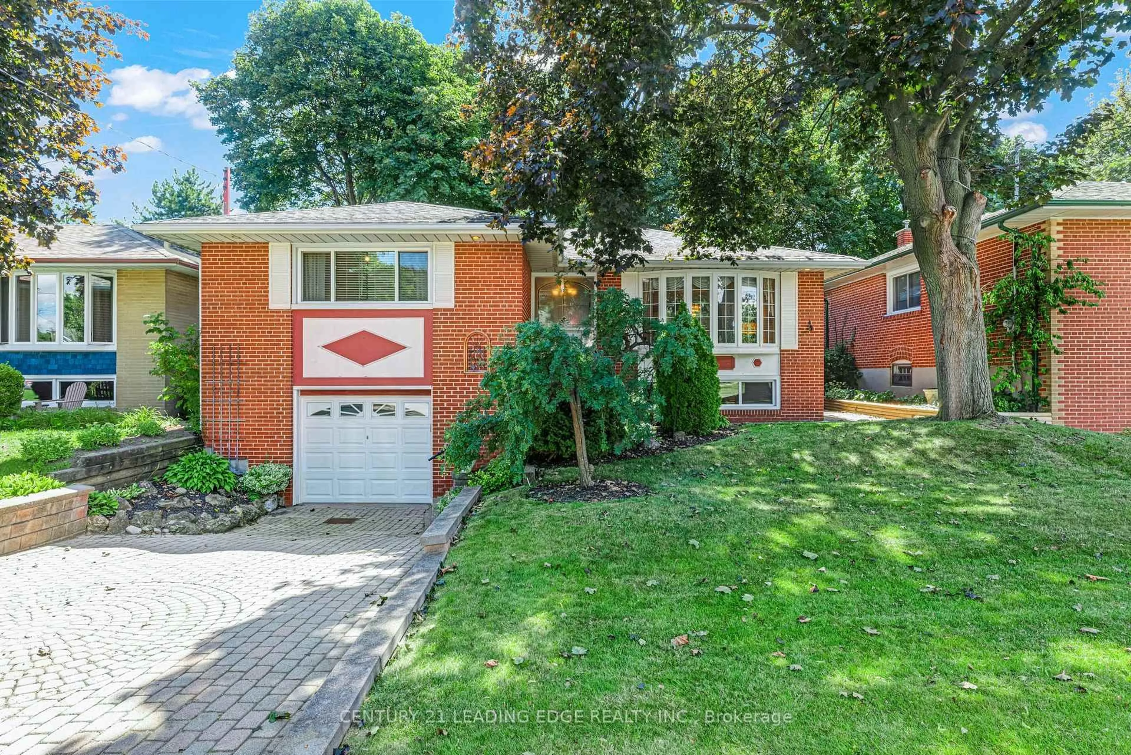 Home with brick exterior material, street for 39 Wantanopa Cres, Toronto Ontario M1H 2B2