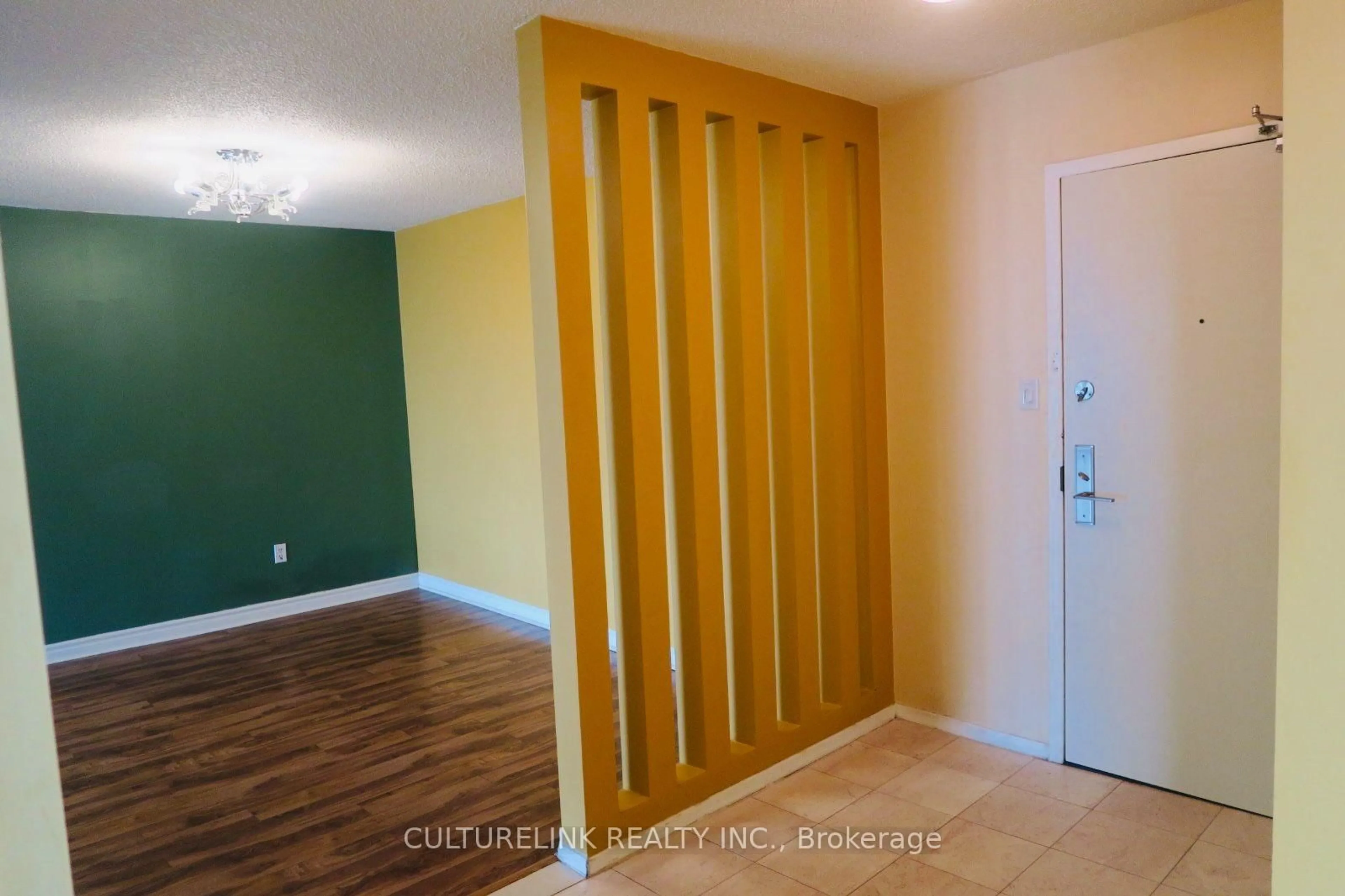 Indoor entryway for 255 Bamburgh Circ #1005, Toronto Ontario M1W 3T6