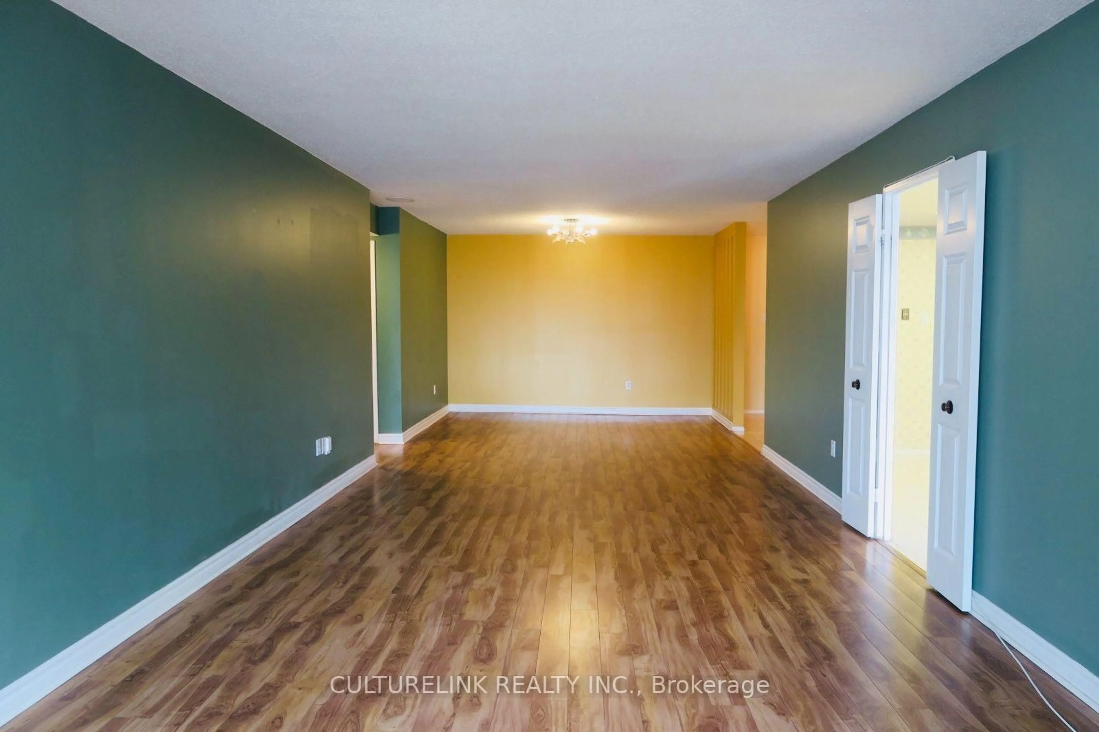 A pic of a room for 255 Bamburgh Circ #1005, Toronto Ontario M1W 3T6