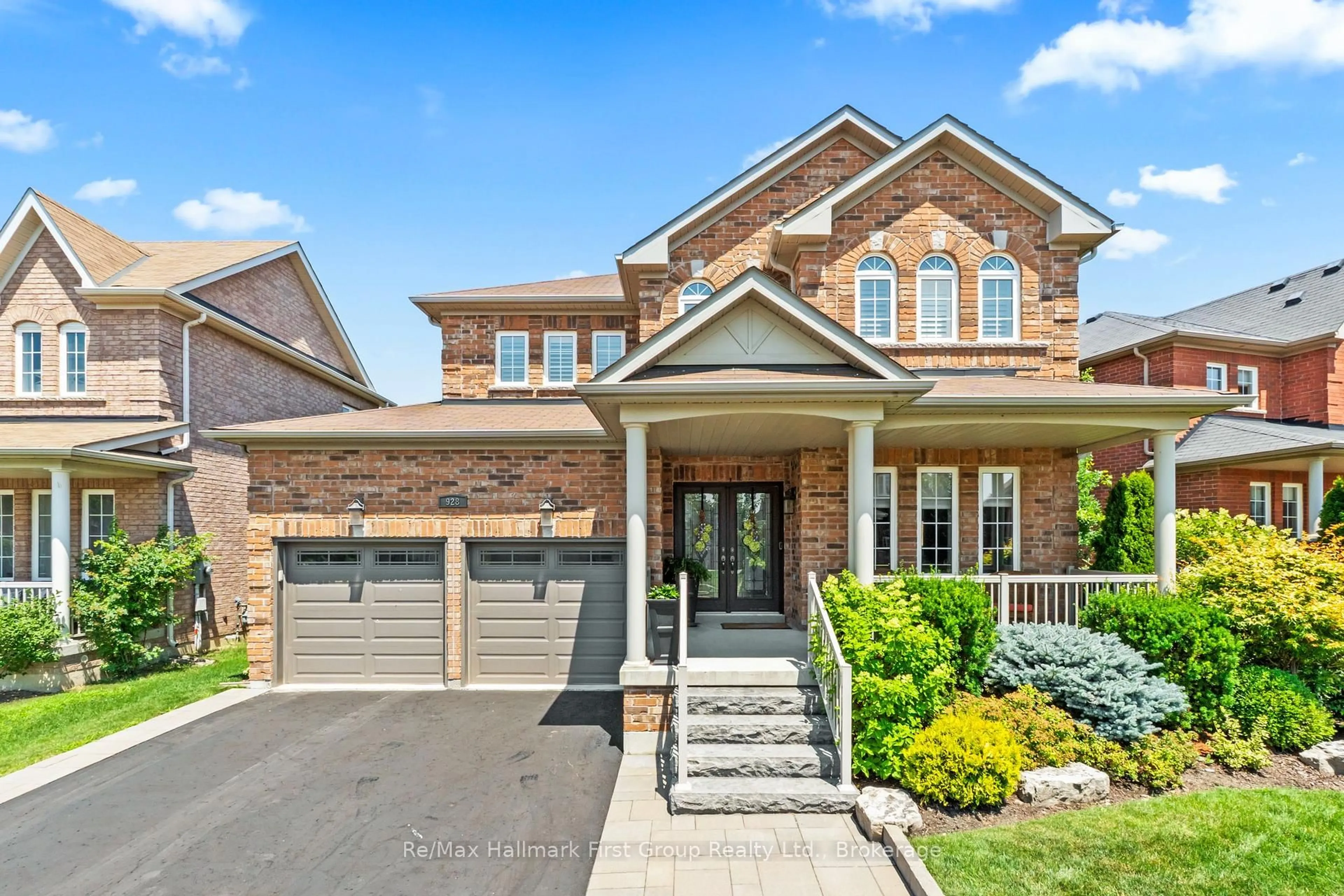 Home with brick exterior material, street for 928 Black Cherry Dr, Oshawa Ontario L1K 0P6