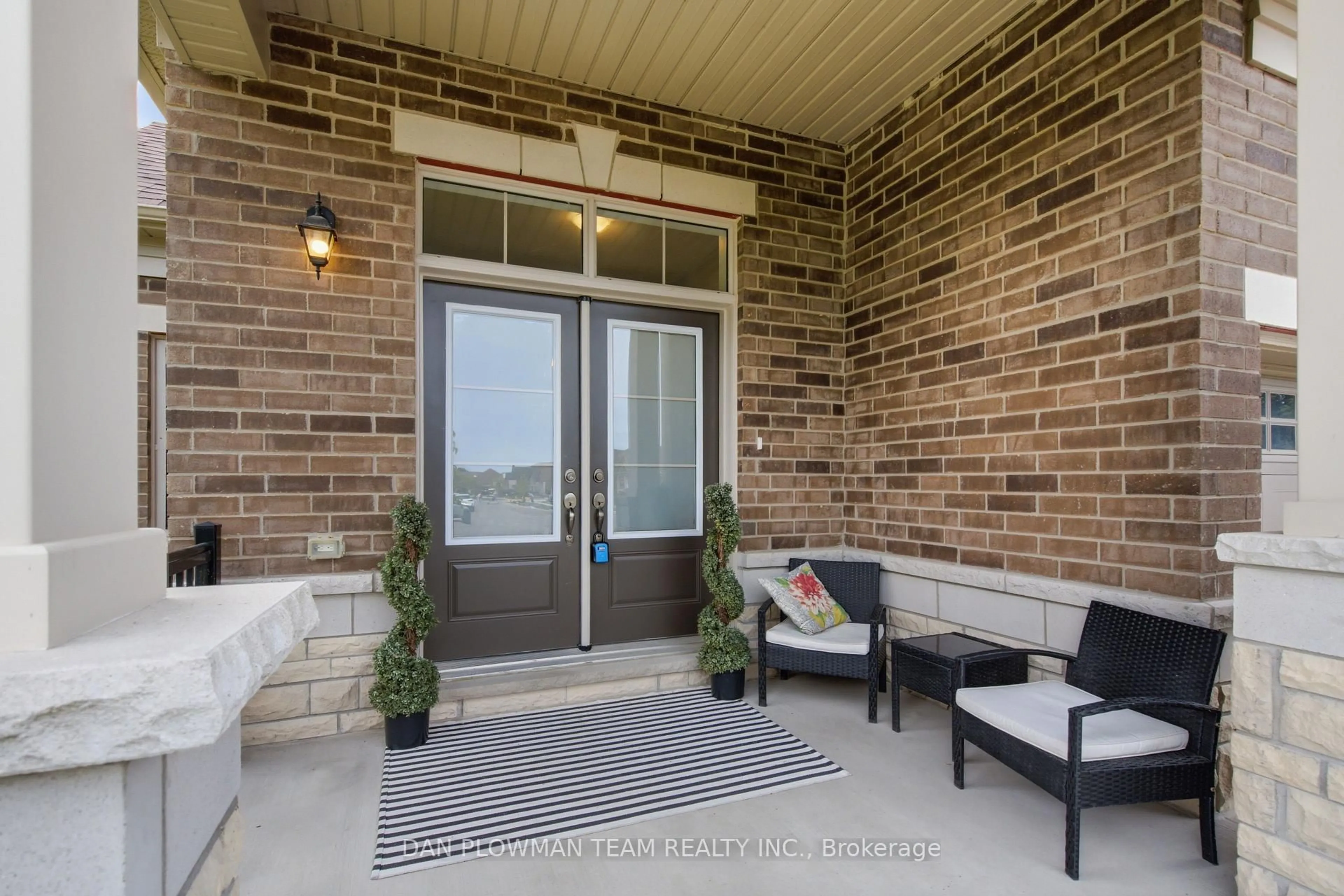Unknown for 2 Holtby Crt, Scugog Ontario L9L 0B4
