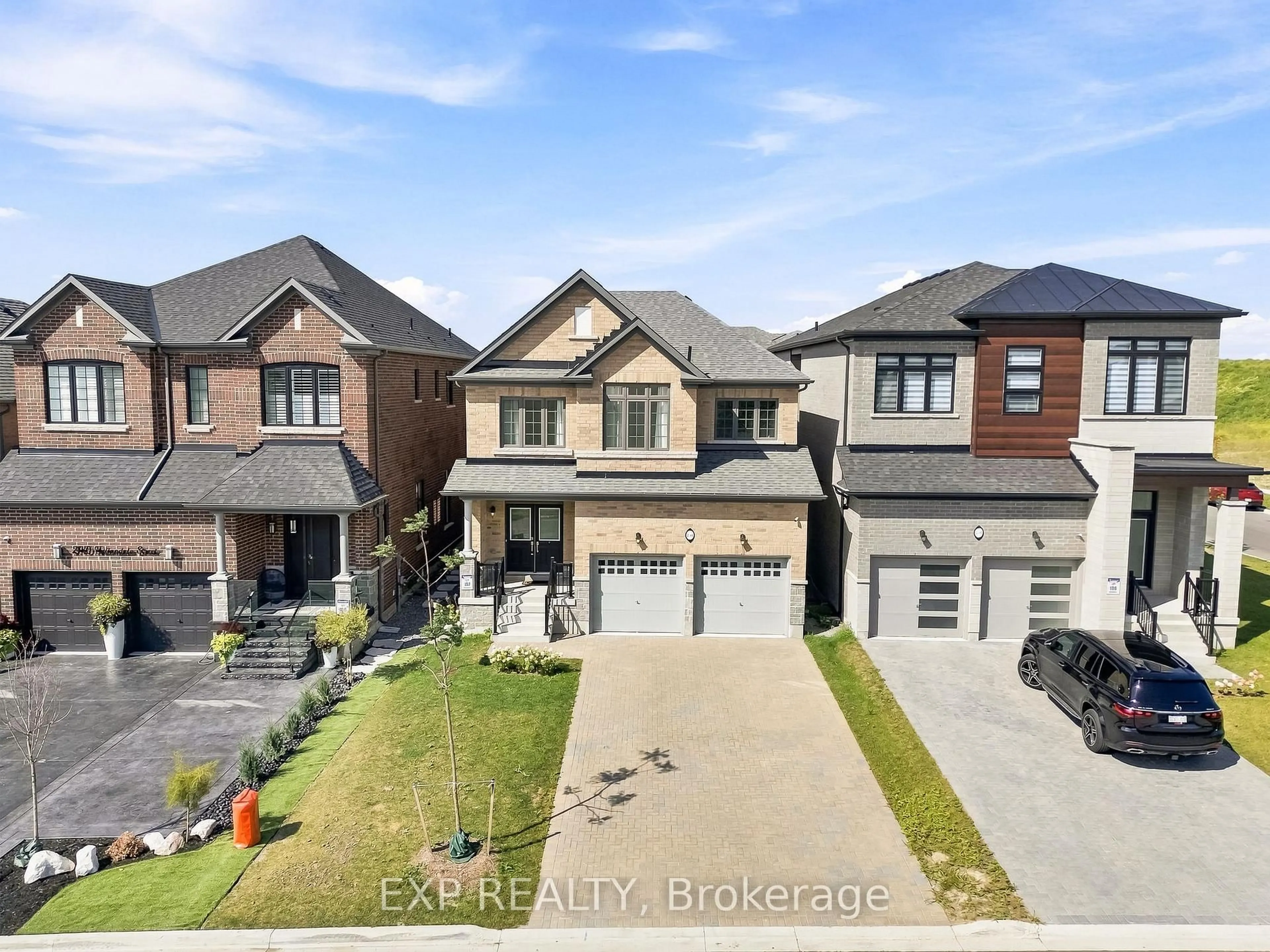 A pic from outside/outdoor area/front of a property/back of a property/a pic from drone, street for 2144 Hallandale St, Oshawa Ontario L1L 0T8