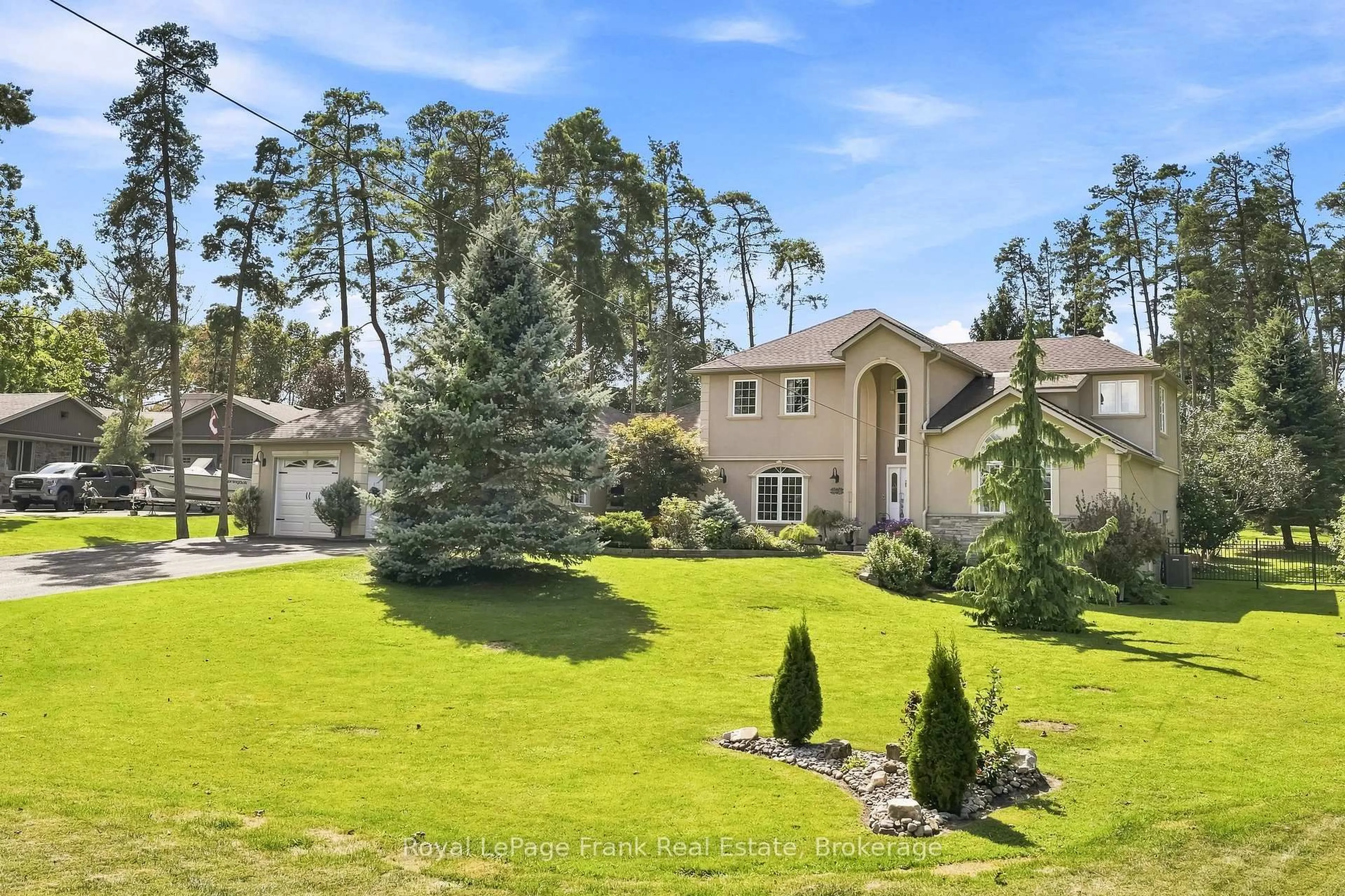 A pic from outside/outdoor area/front of a property/back of a property/a pic from drone, unknown for 270 Union Ave, Scugog Ontario L9L 1C1