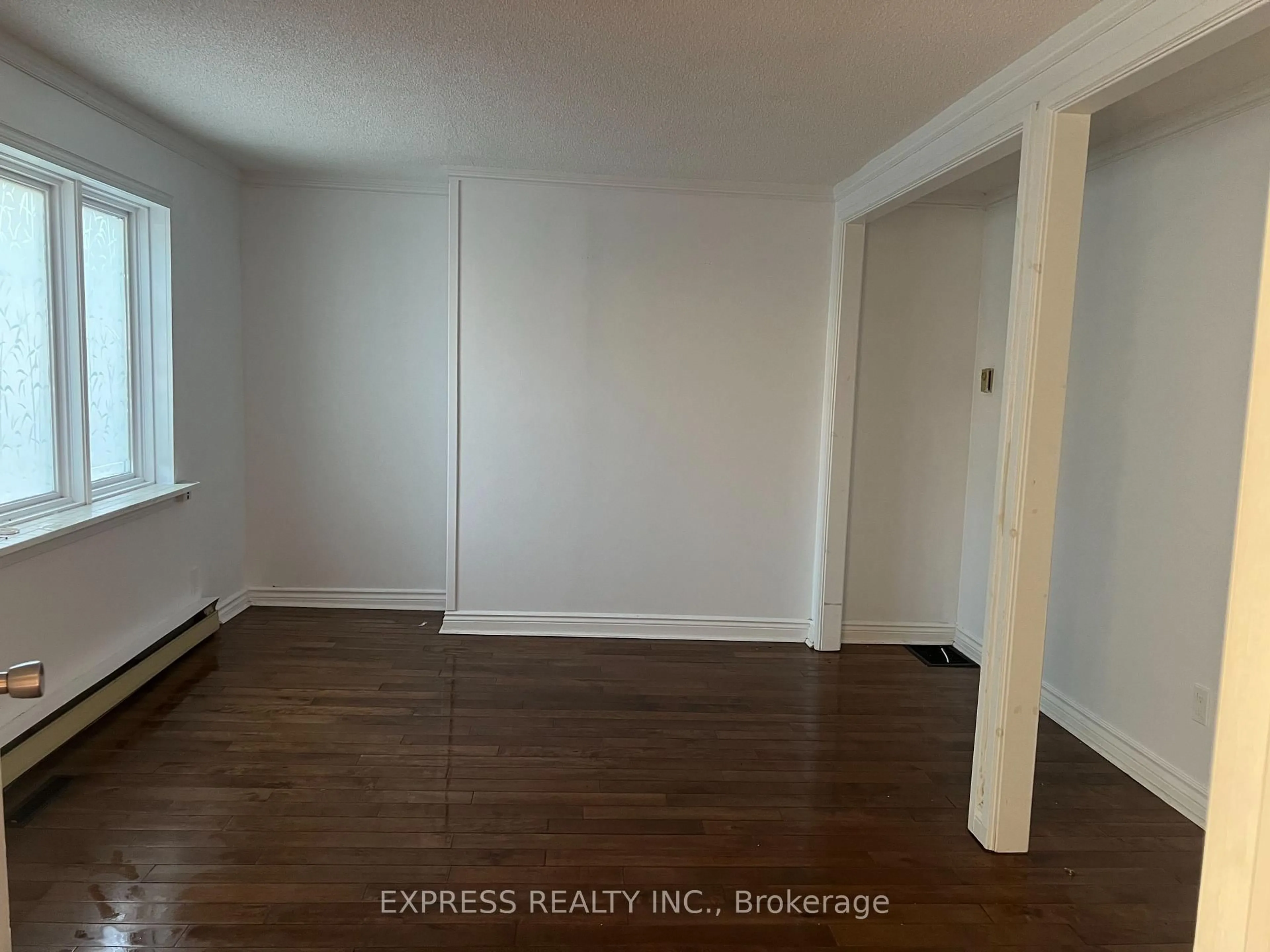 A pic of a room for 2184 Maple Groove Rd, Clarington Ontario L1C 6M1
