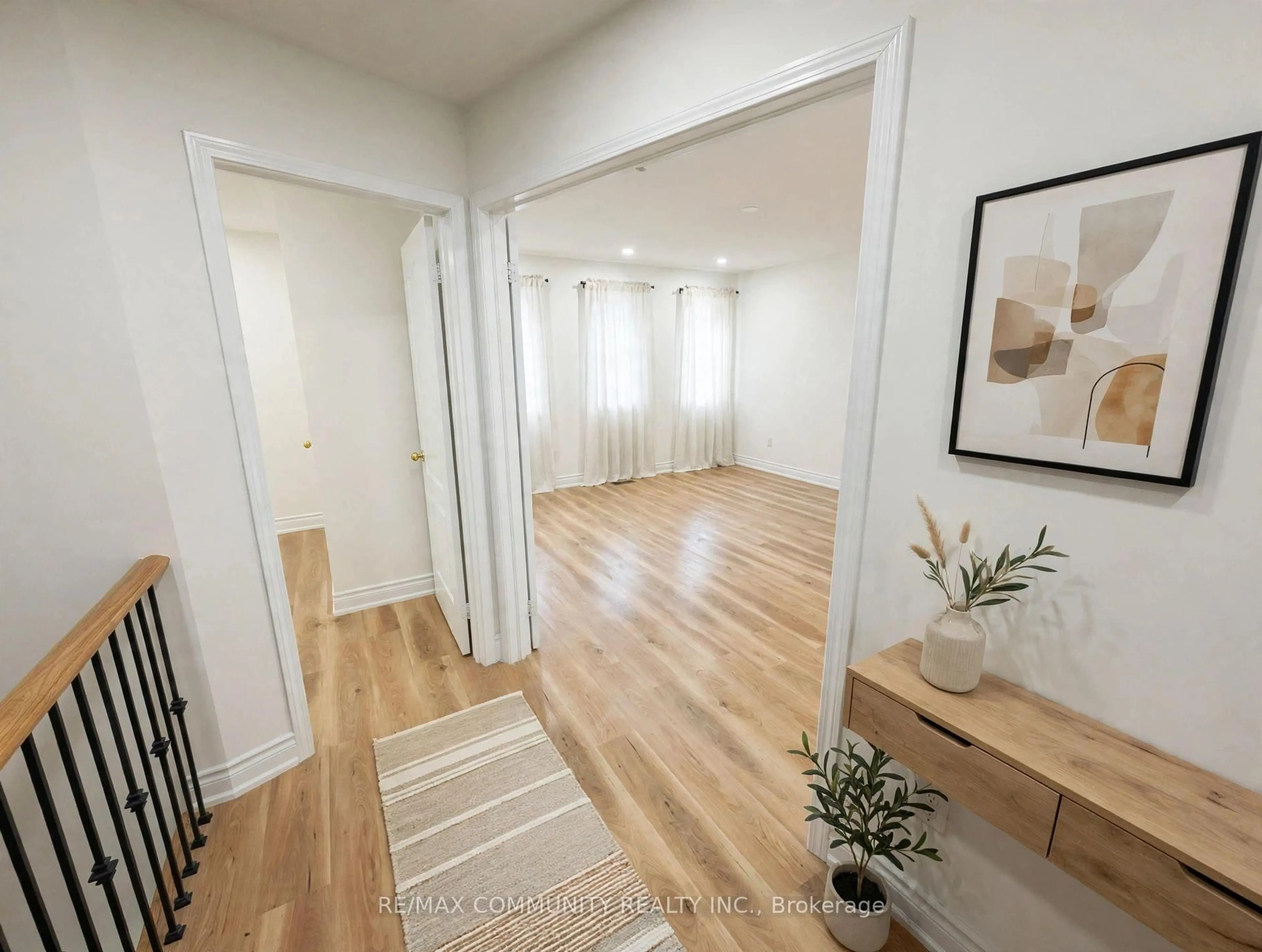 Indoor entryway for 5 Canoe Cres, Toronto Ontario M1X 1X9