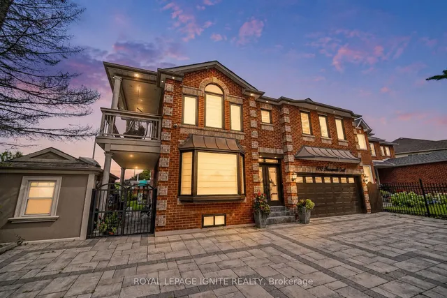 1592 Harrowsmith Crt, Pickering 4
