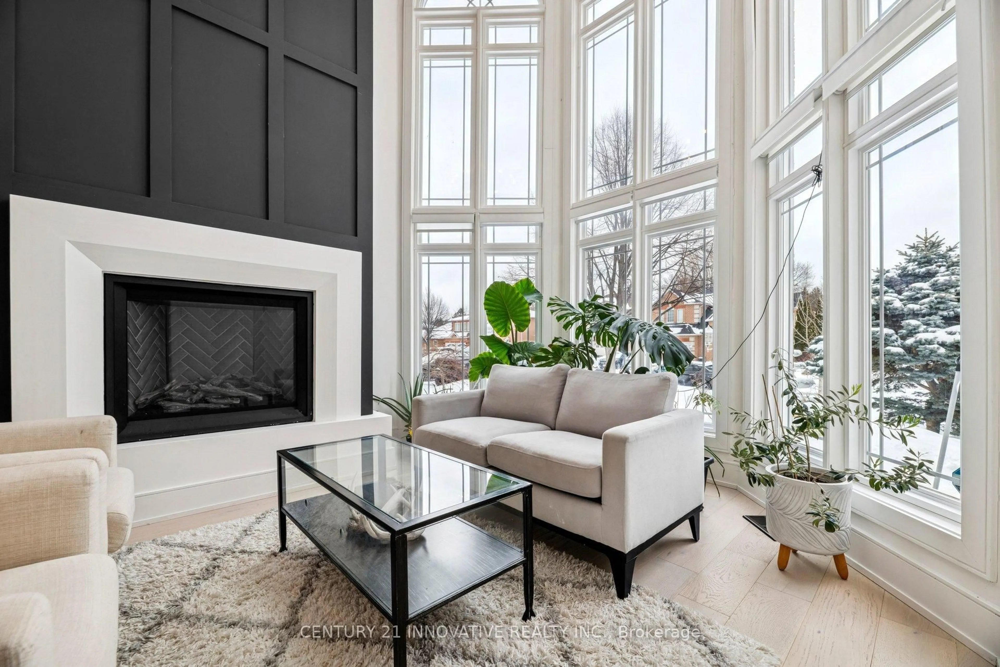 Living room with furniture, unknown for 6 Devonridge Cres, Toronto Ontario M1C 5B1