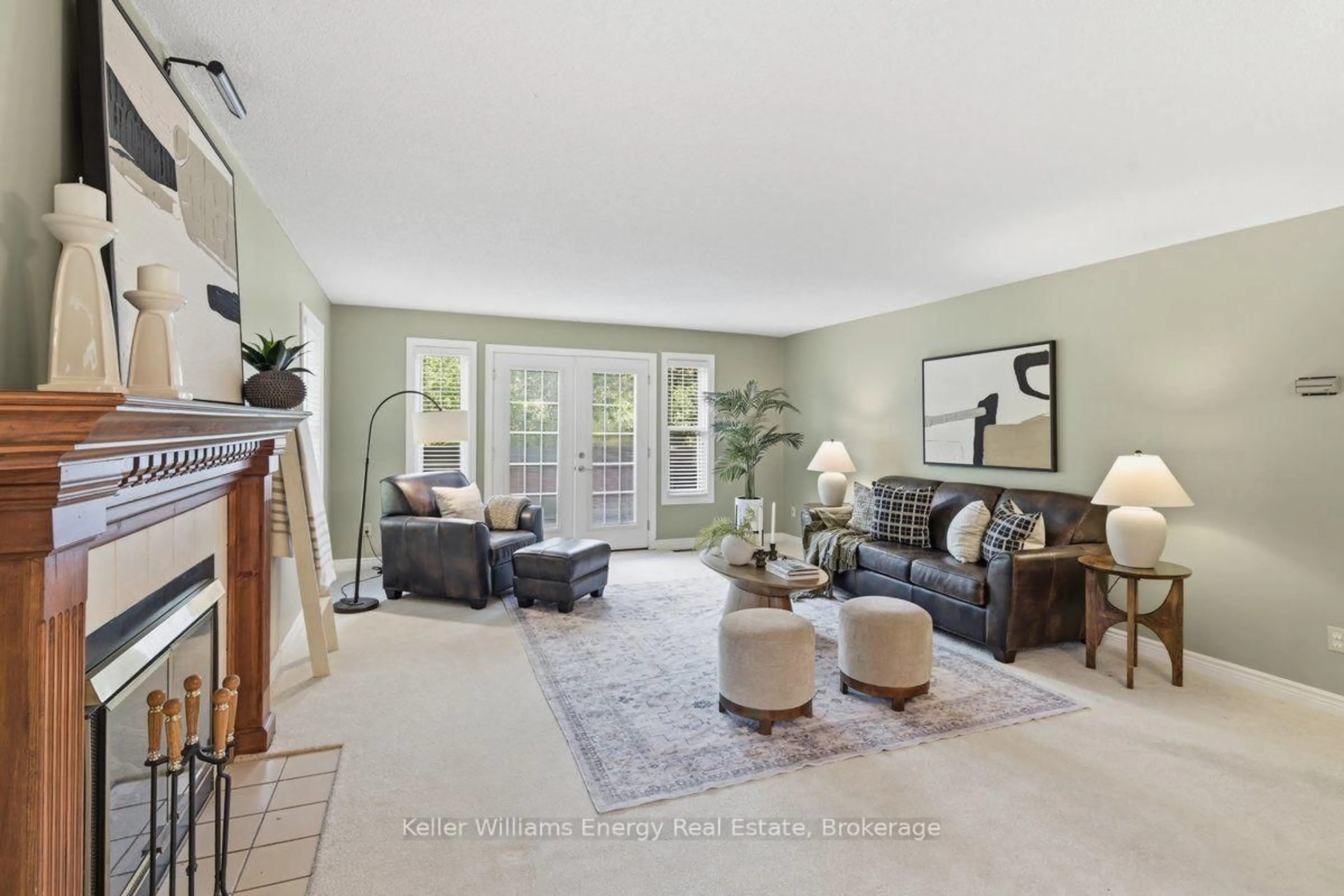 Living room with furniture, unknown for 1667 Nash Rd ##F6, Clarington Ontario L1E 1S8