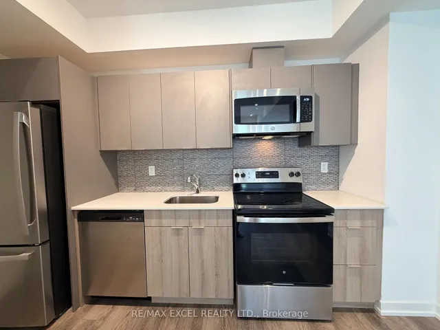 3069 Pharmacy Ave #5, Toronto 5