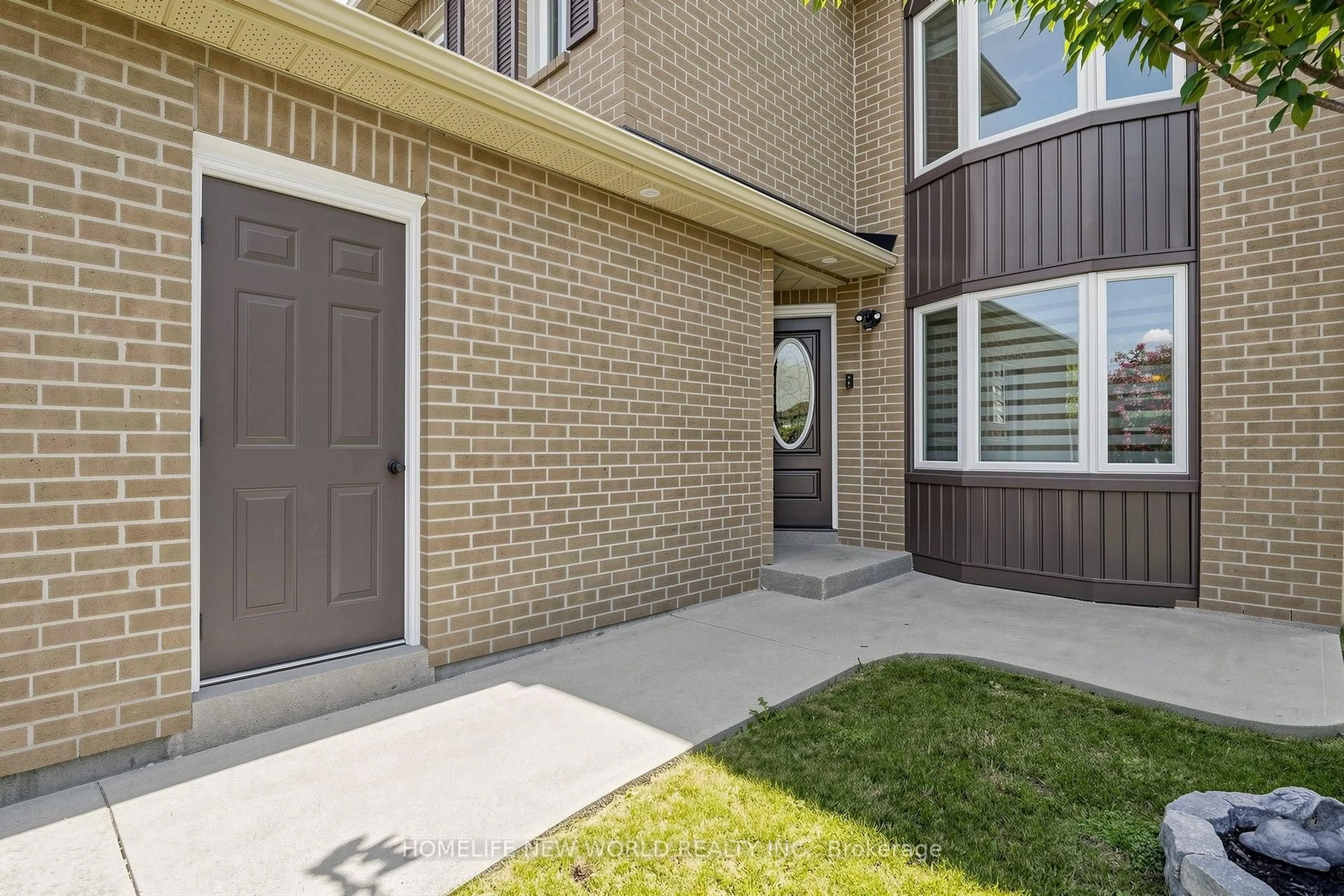 Unknown for 136 Reed Dr, Ajax Ontario L1S 6V2