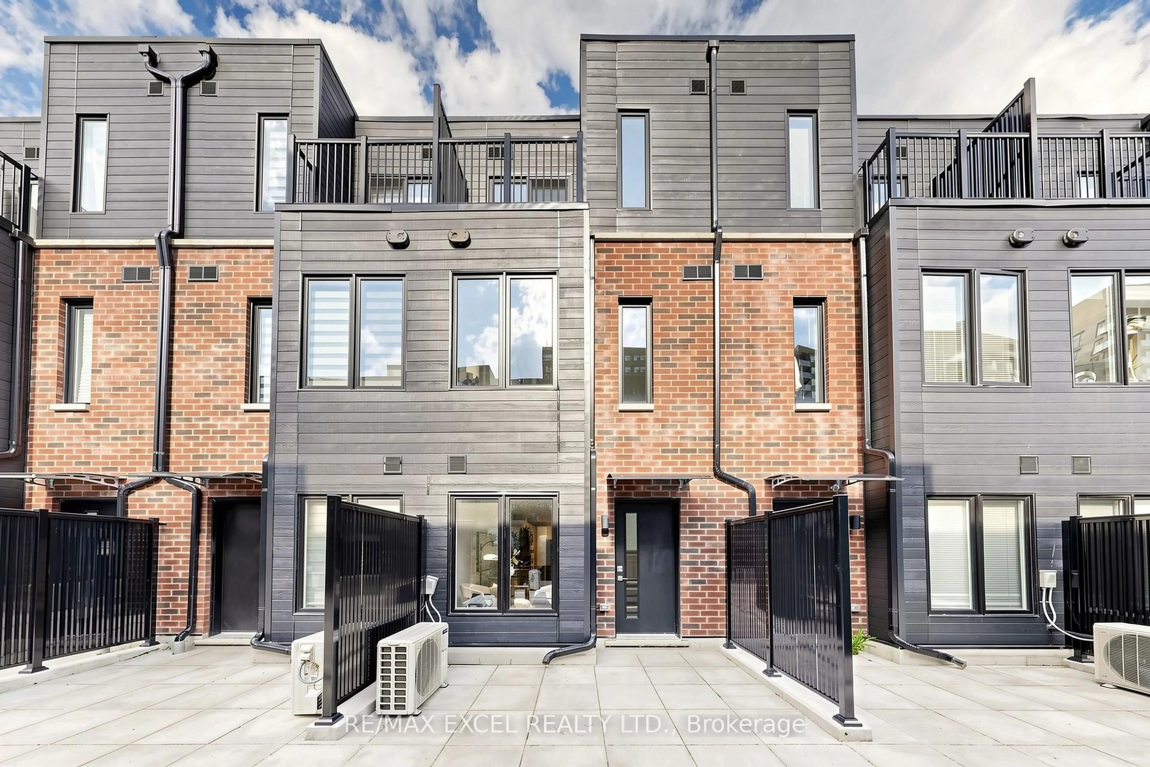 A pic from outside/outdoor area/front of a property/back of a property/a pic from drone, street for 30 Calamint Lane #46, Toronto Ontario M1W 2H1