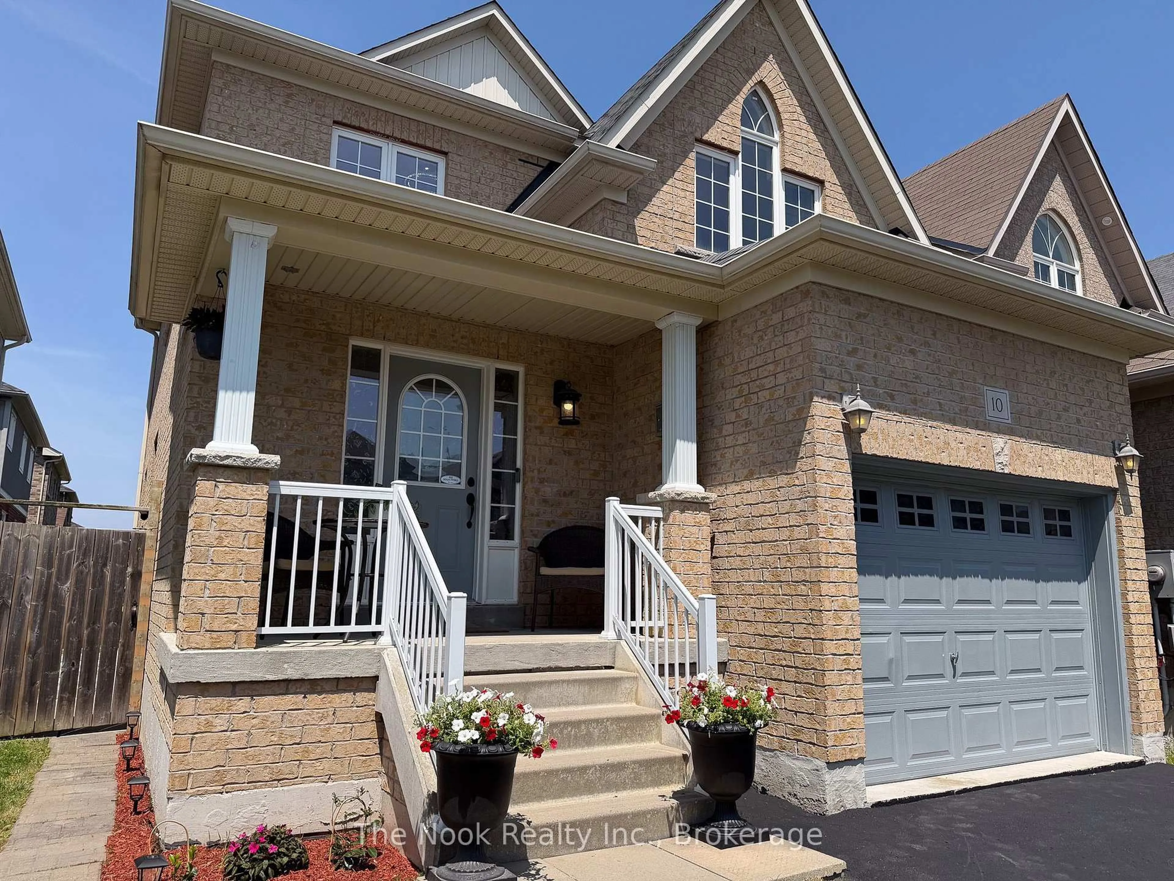Home with brick exterior material, street for 10 Broome Ave, Clarington Ontario L1E 0B1