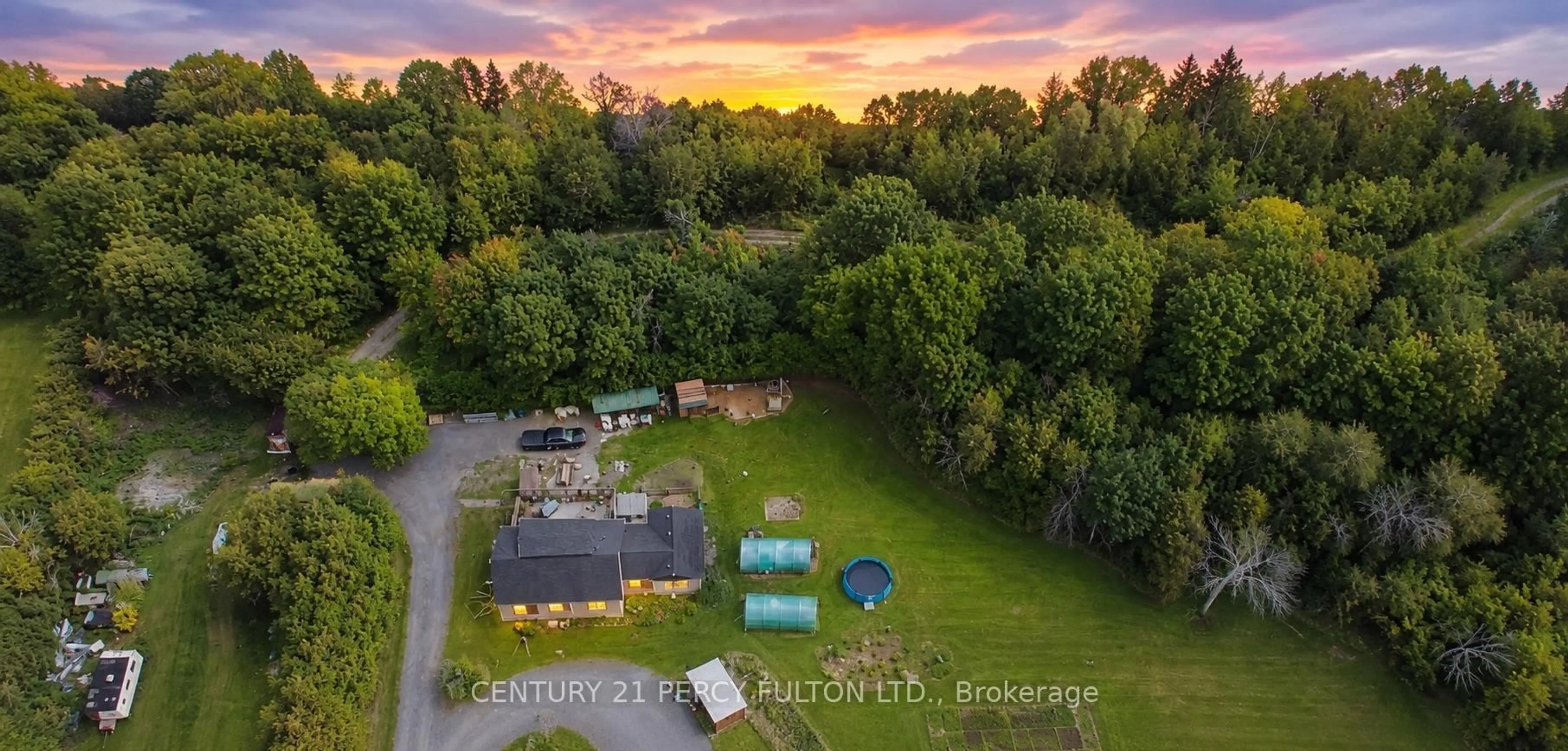 A pic from outside/outdoor area/front of a property/back of a property/a pic from drone, unknown for 1889 Taunton Rd, Clarington Ontario L0B 1M0